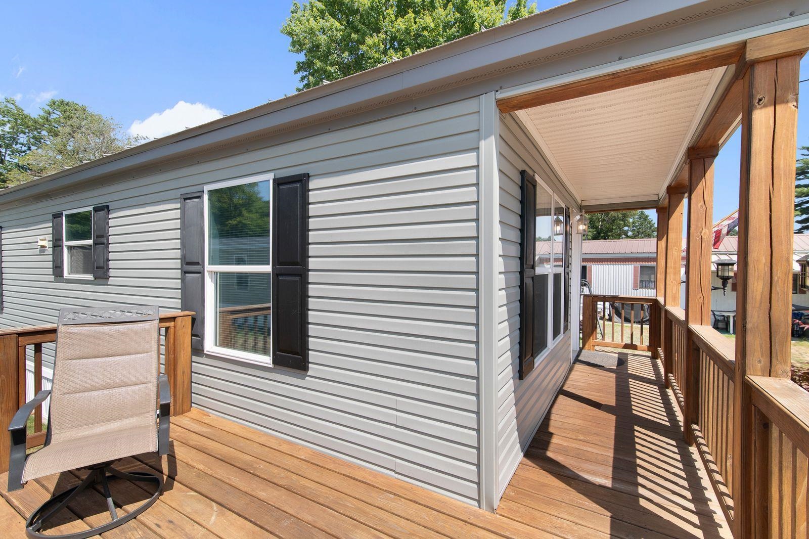 16 Hillcrest St, Hinsdale, NH 03451