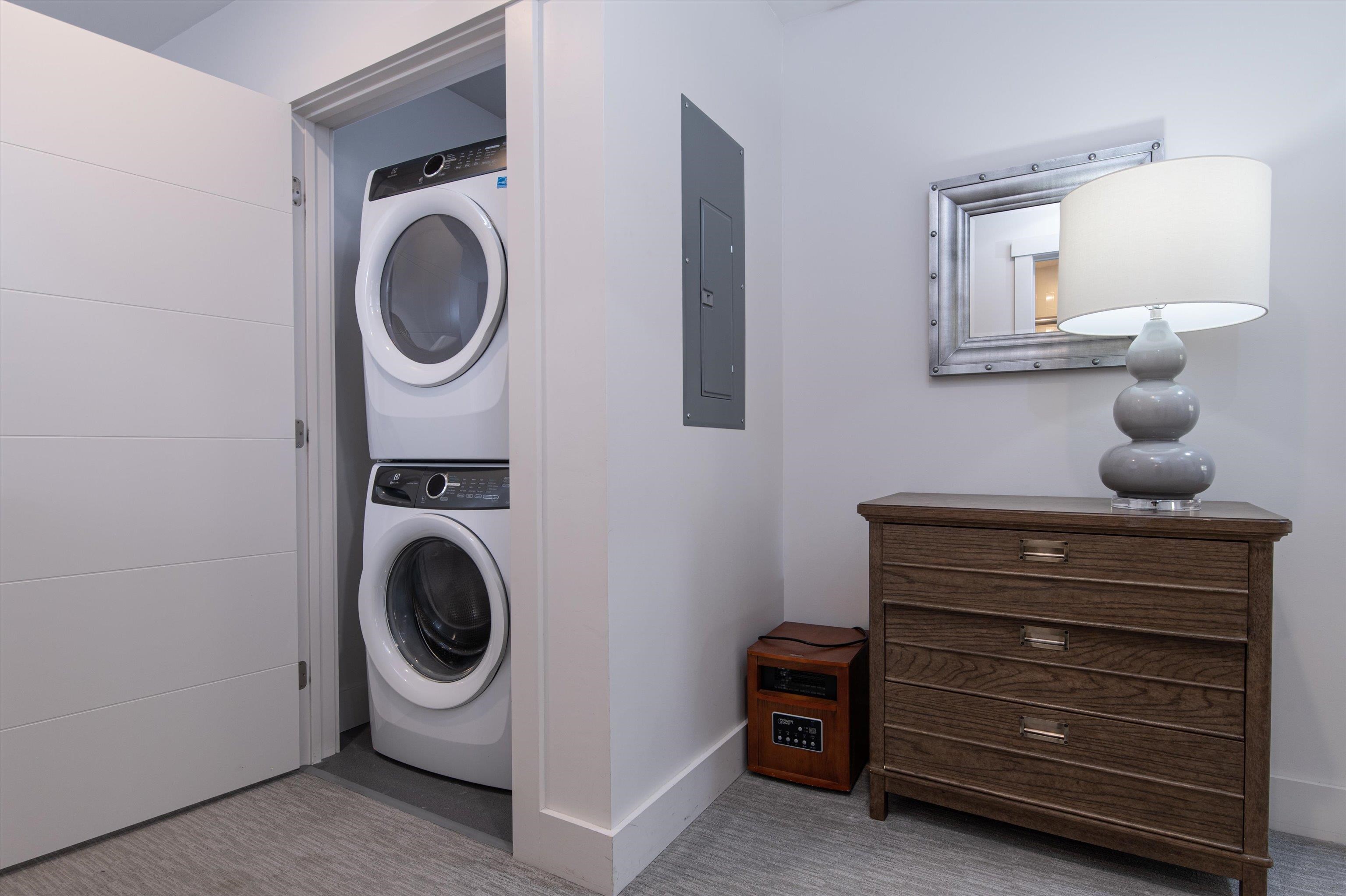 2nd floor Laundry Area 23894322