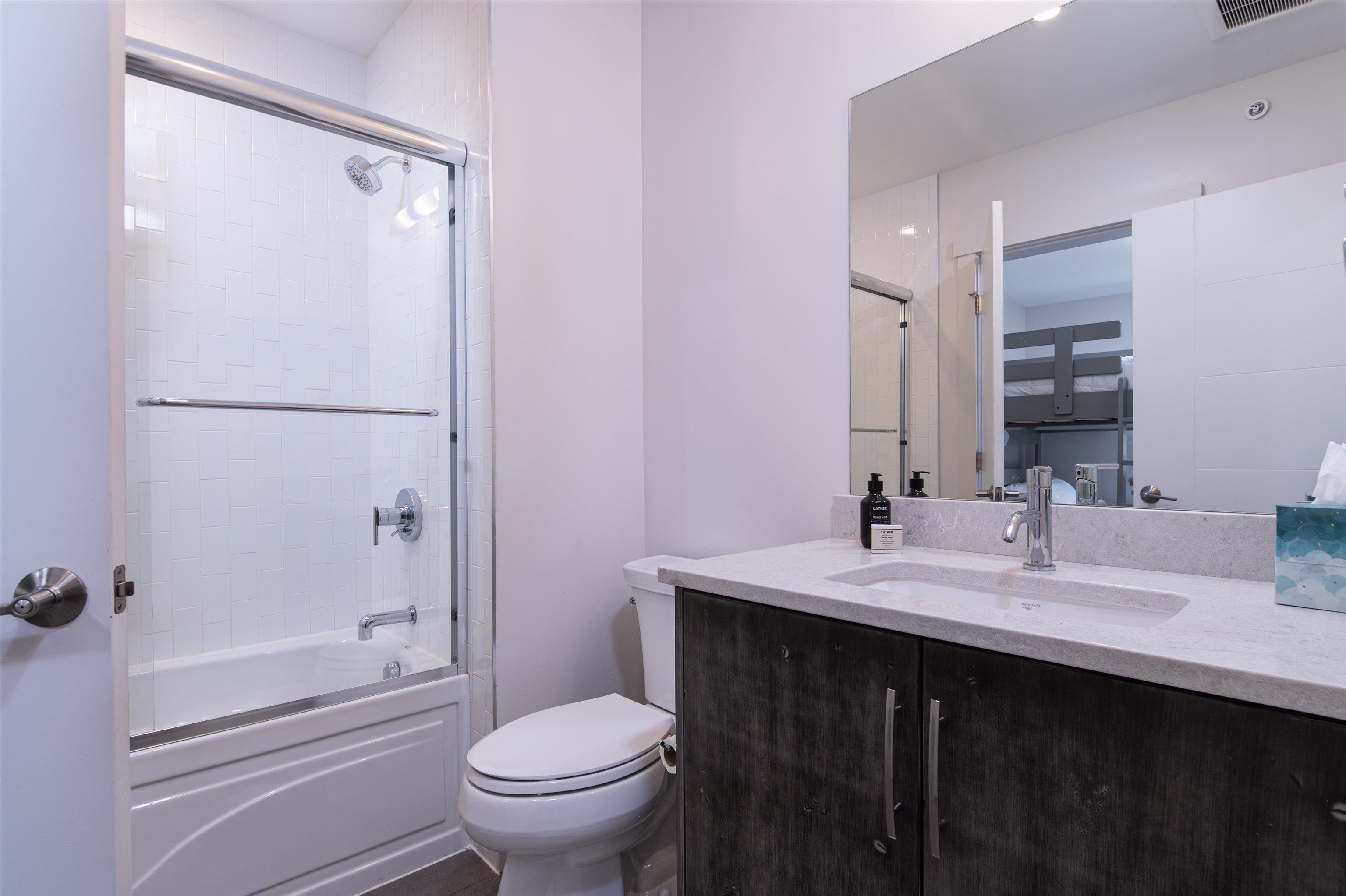 Guest Bathroom 23894371