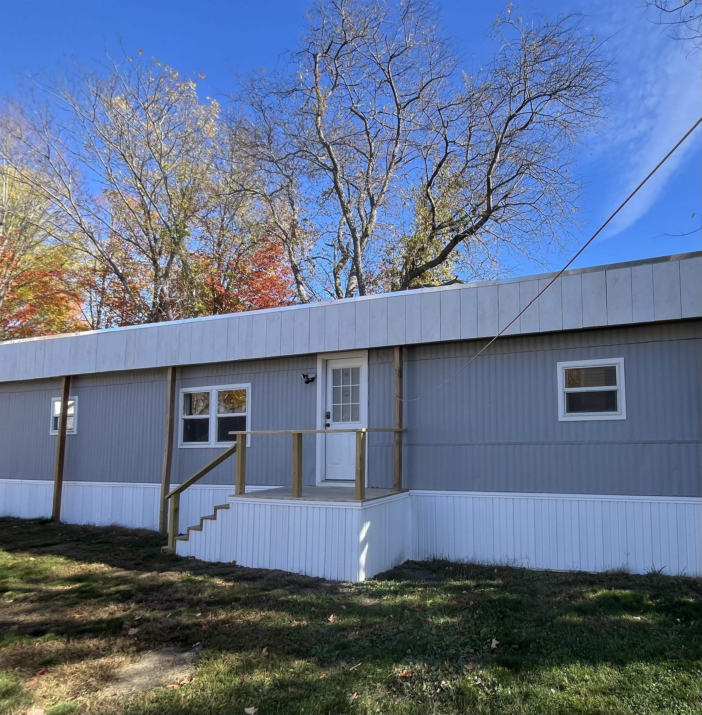 Holderness NH Home for sale $$74,500 $76 per sq.ft.