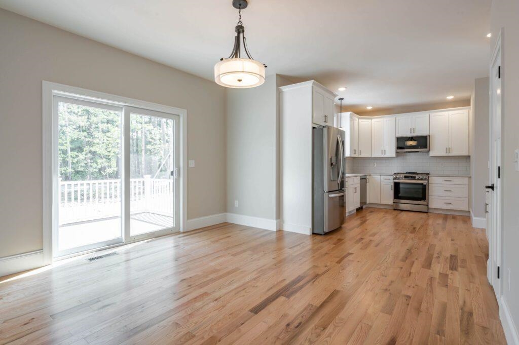 7 Wilderness Dr, Nashua, NH 03062