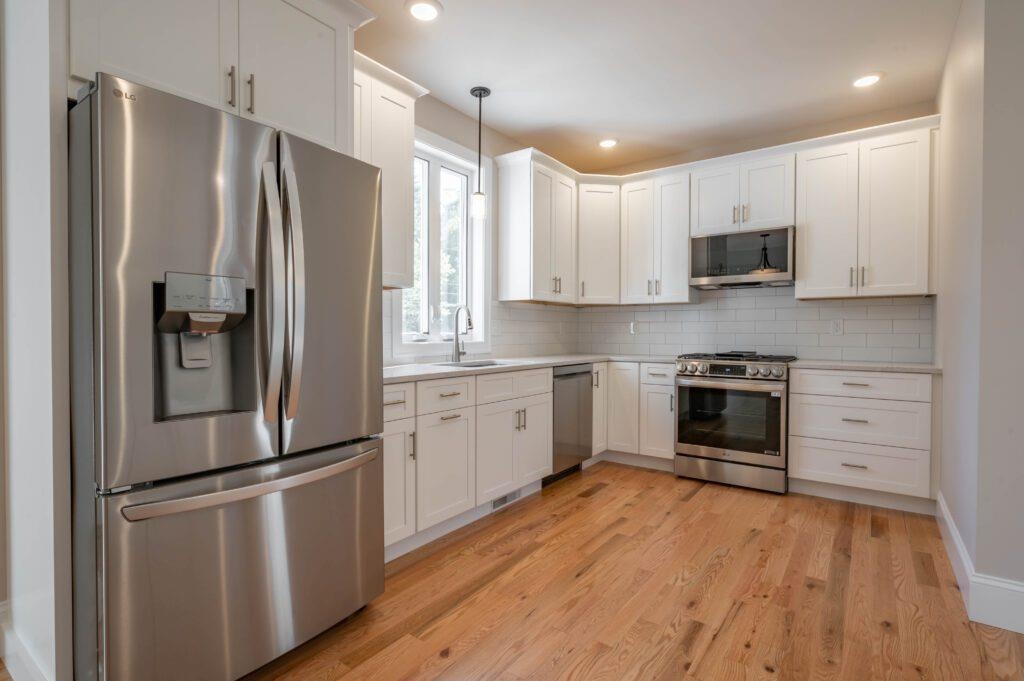 7 Wilderness Dr, Nashua, NH 03062