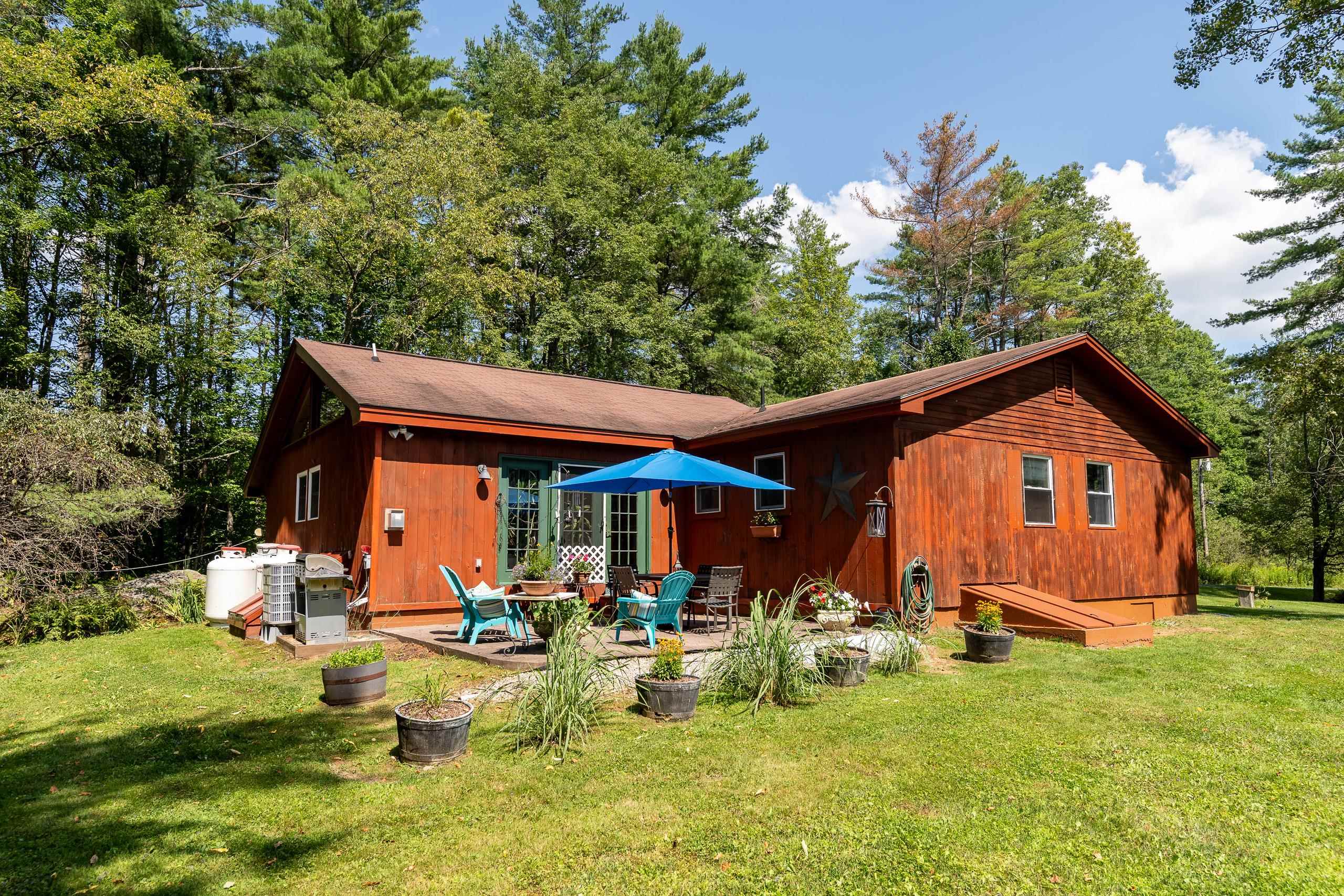 Mendon VT Home for sale $$449,000 $243 per sq.ft.