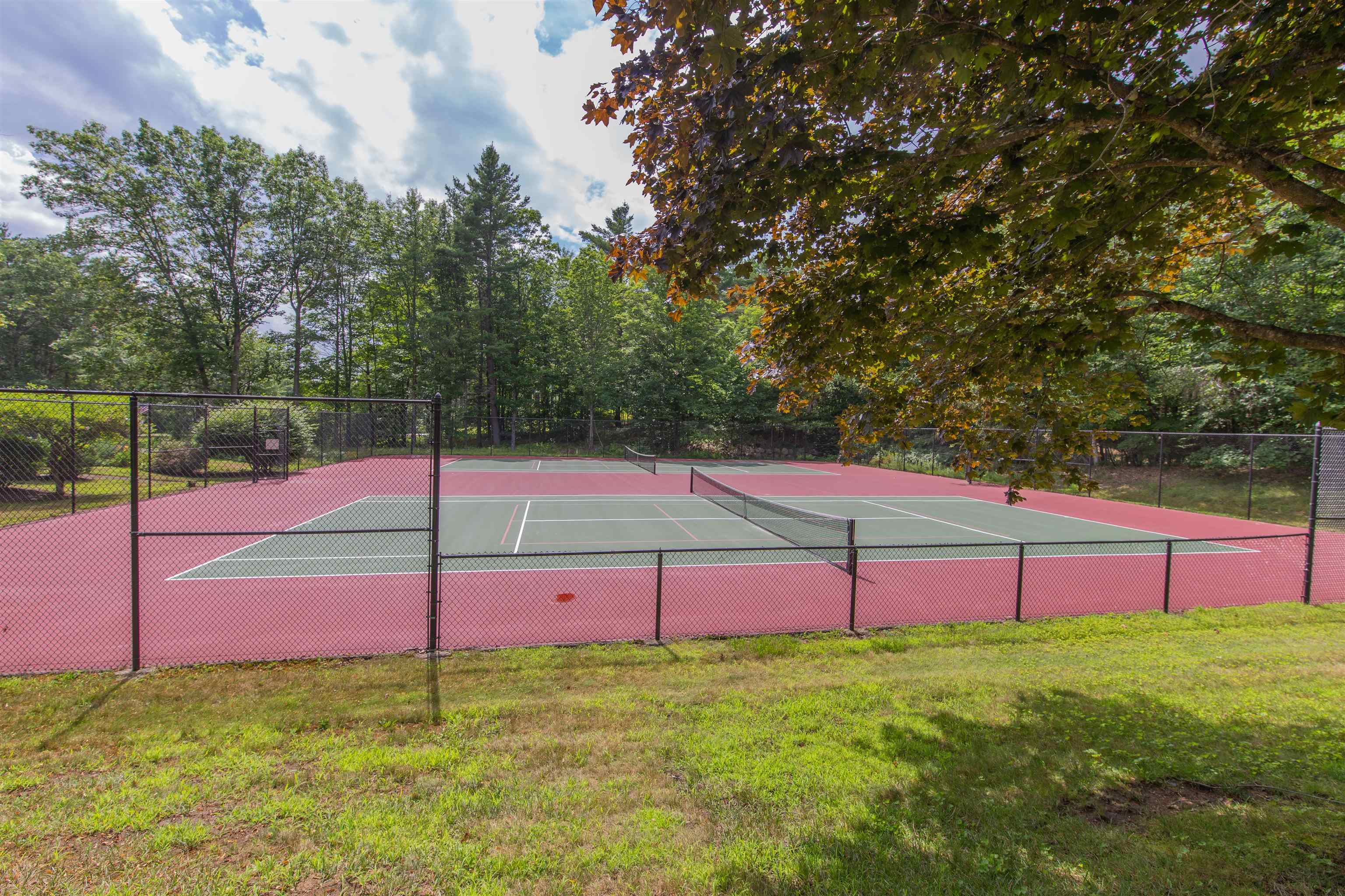 00 Alden Washburn Dr, Tamworth, NH 03817