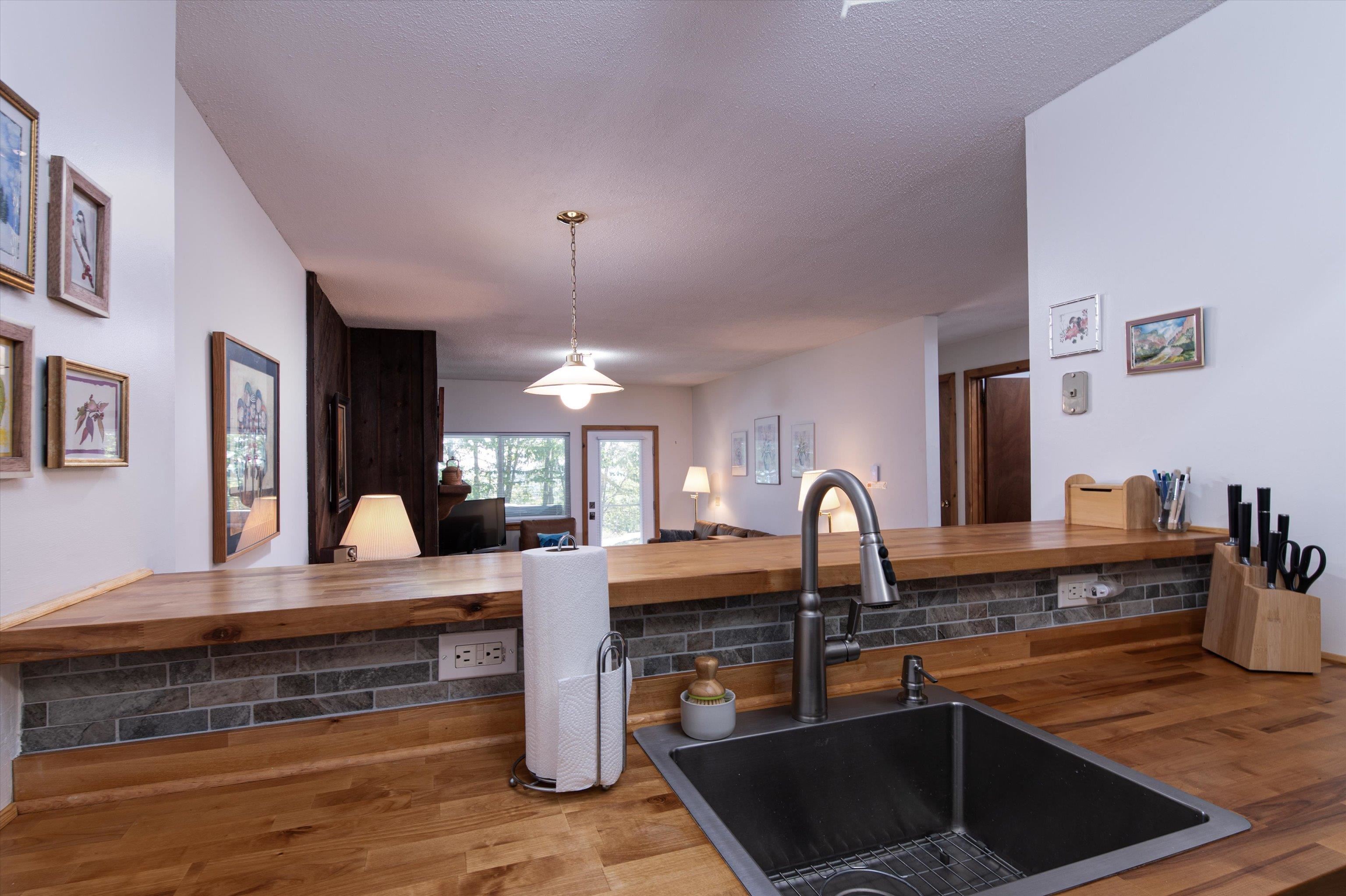 The chef will feel part of the family action 23907007