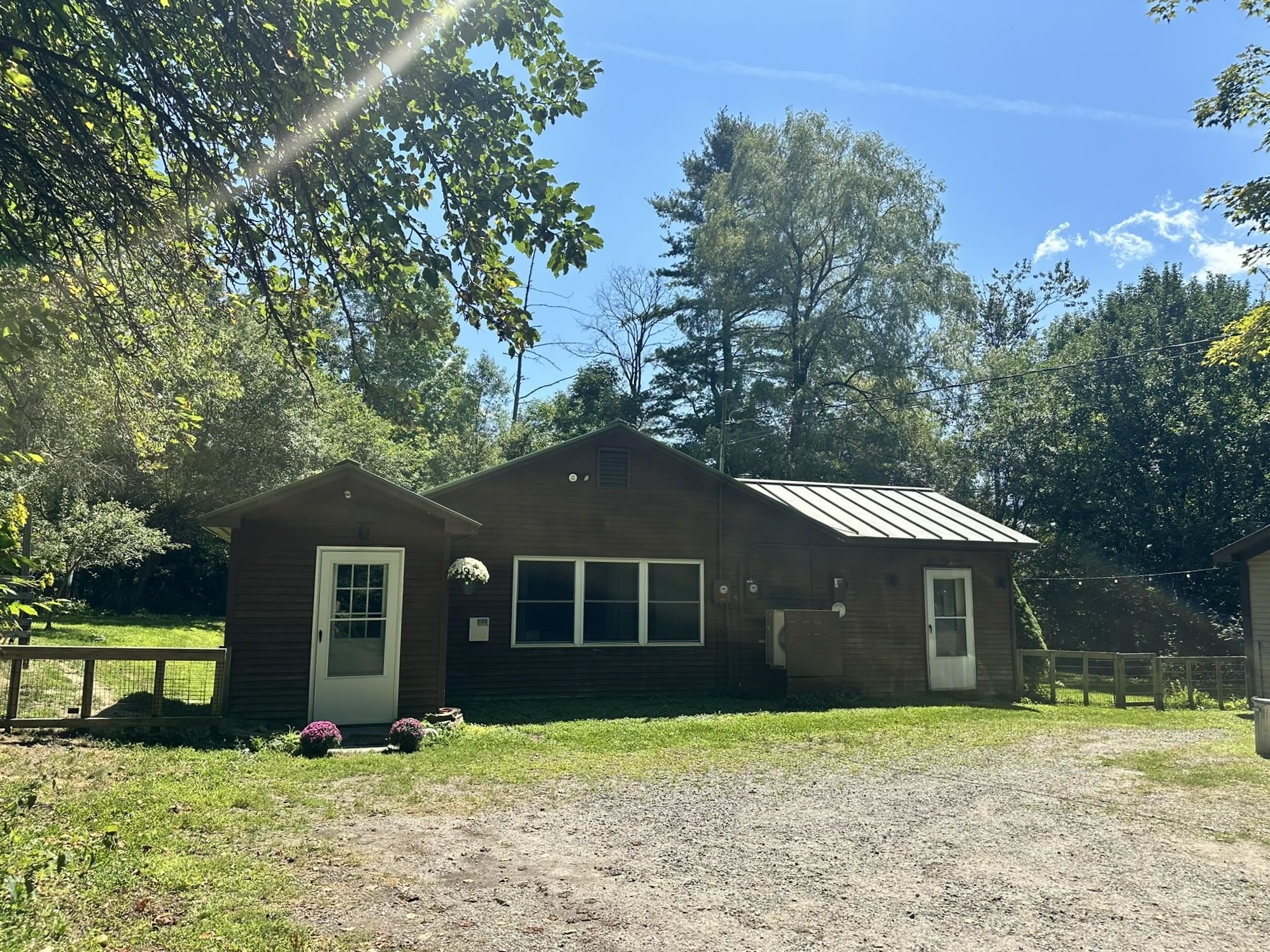 Hardwick VT Home for sale $$285,000 $242 per sq.ft.