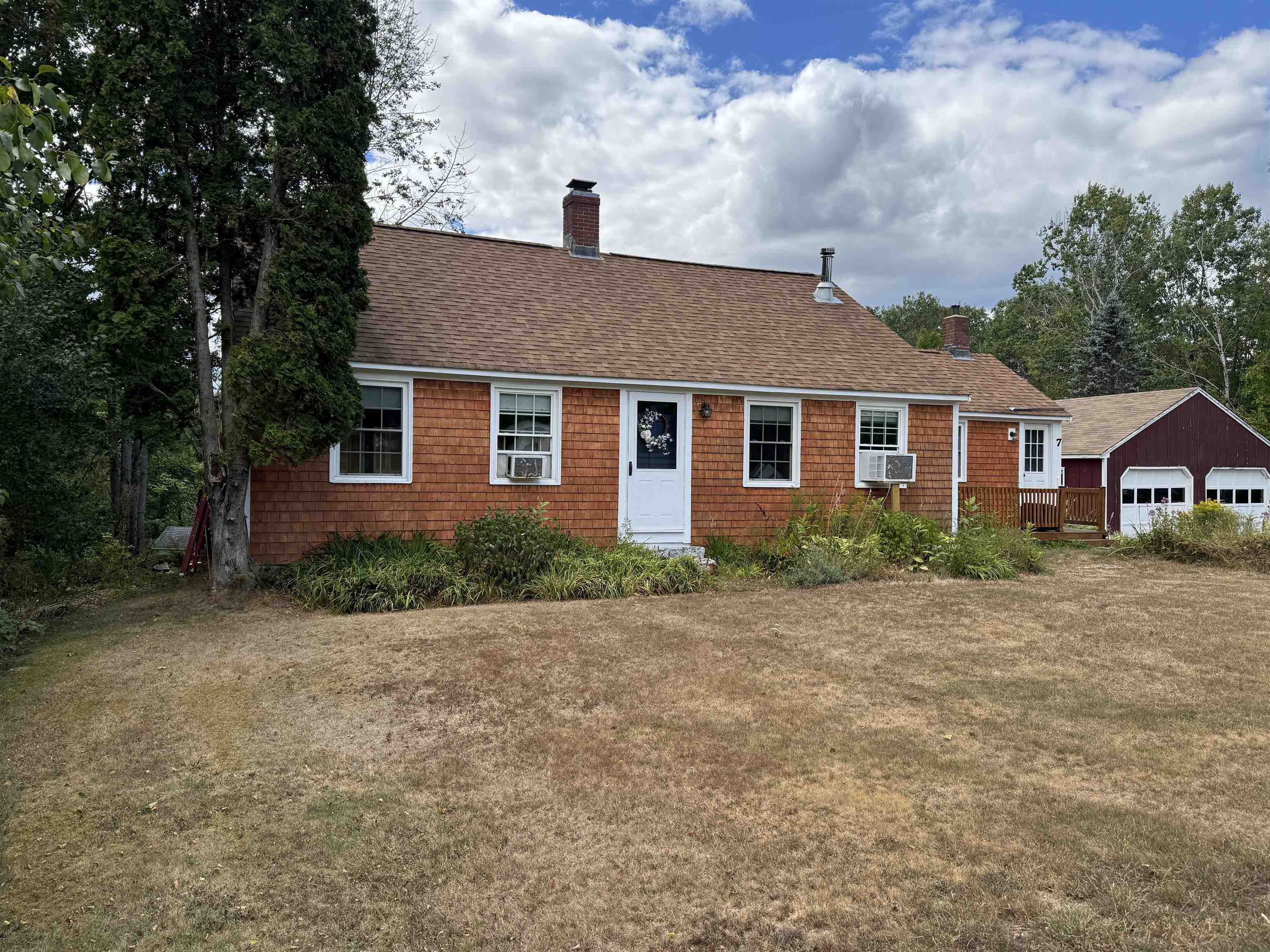 Brookfield NH Home for sale $$449,900 $379 per sq.ft.