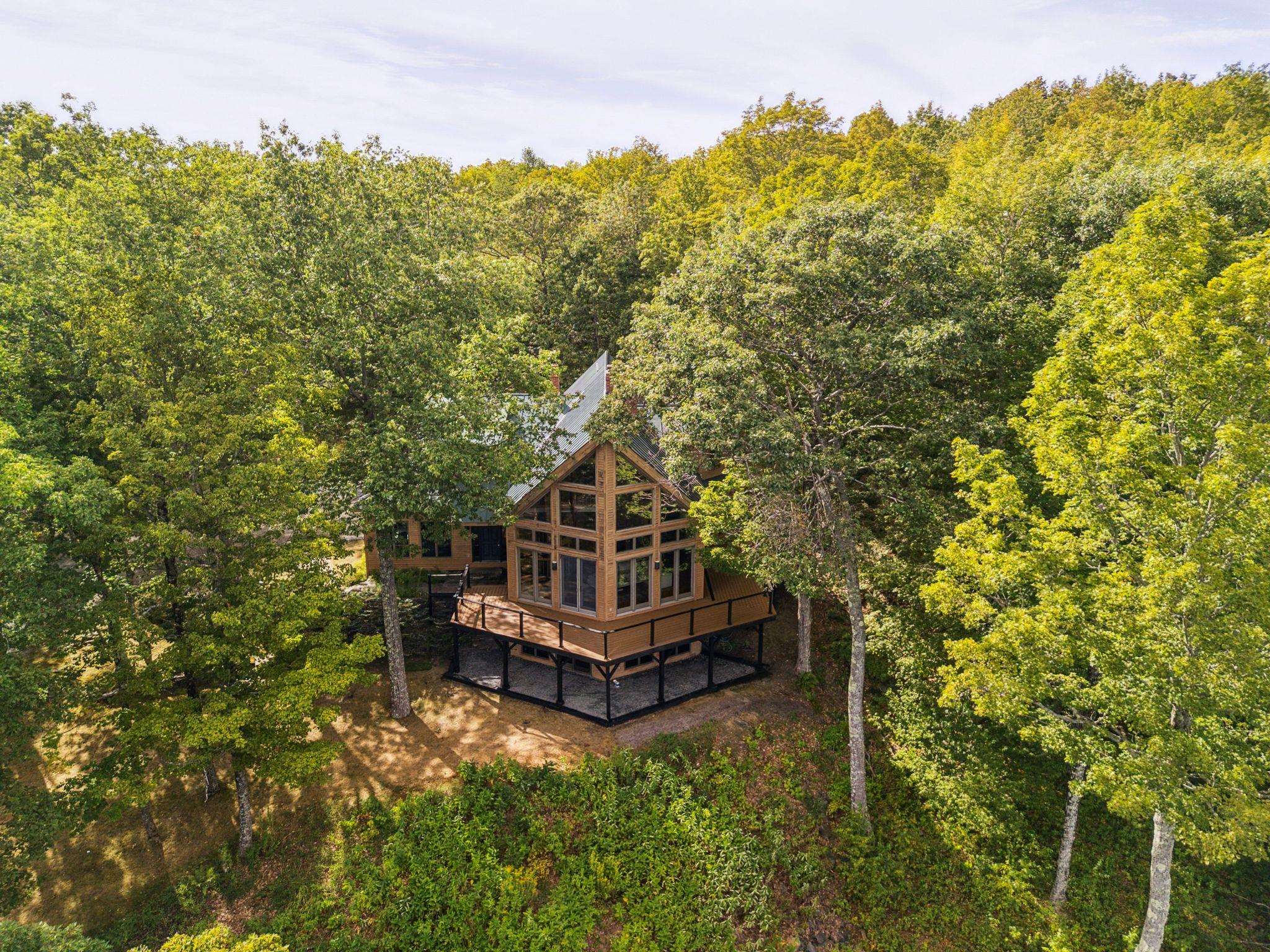 POMFRET VT Home for sale $$1,325,000 | $369 per sq.ft.