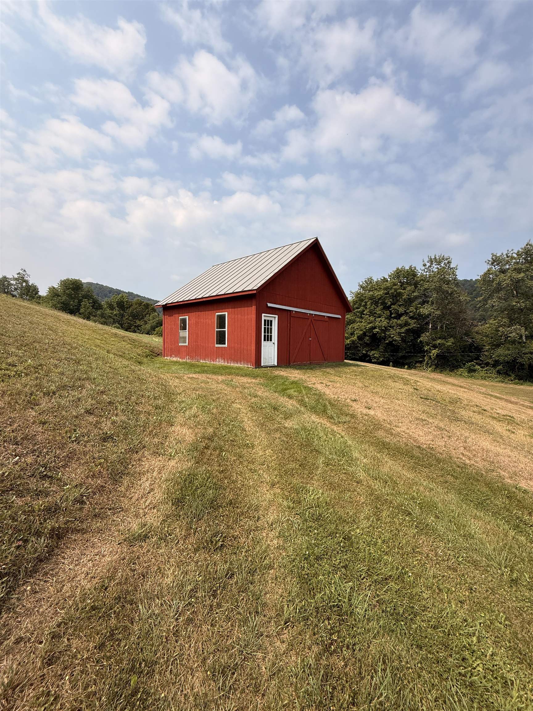 Homes for sale in Tunbridge, VT | 3 Howe Ln, Tunbridge, VT 05077 | MLS# 5058174