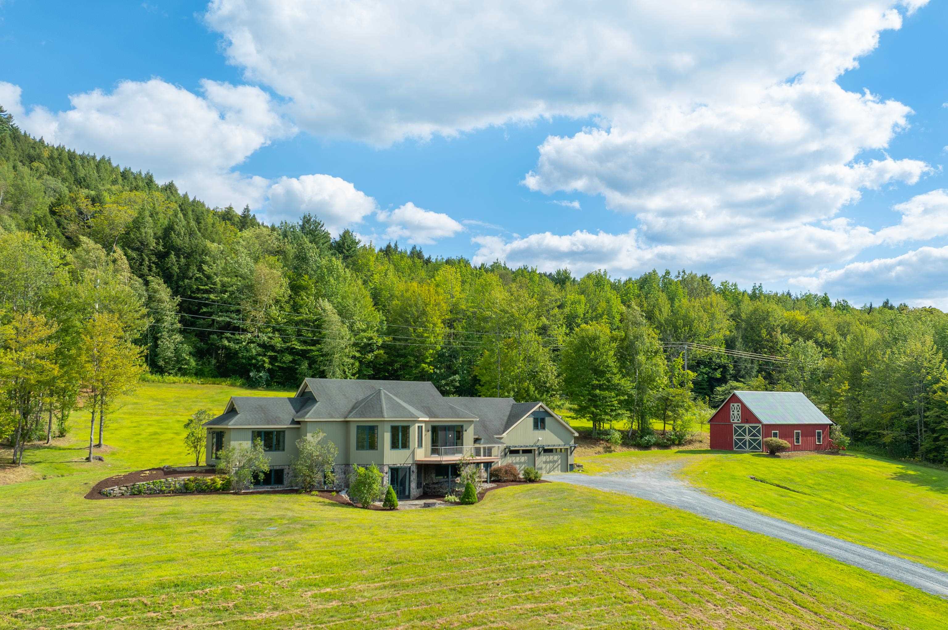 VILLAGE OF QUECHEE IN TOWN OF HARTFORD VT Homes for sale
