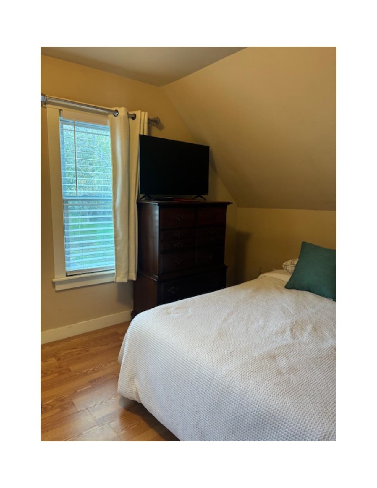 Nice Hardwood Floors 23958792