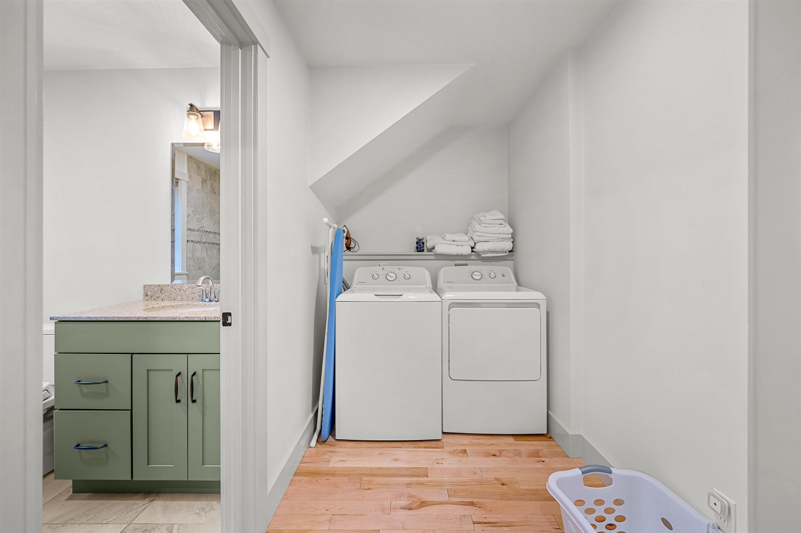 Common Man Unit 3 23954656