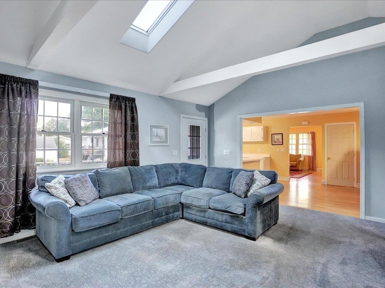 Homes for sale in South Burlington, VT | 98 Logwood St, South Burlington, VT 05403 | MLS# 5058444