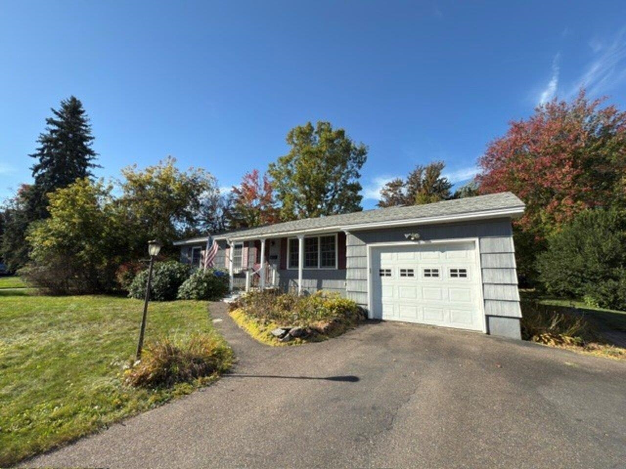 Homes for sale in South Burlington, VT | 98 Logwood St, South Burlington, VT 05403 | MLS# 5058444