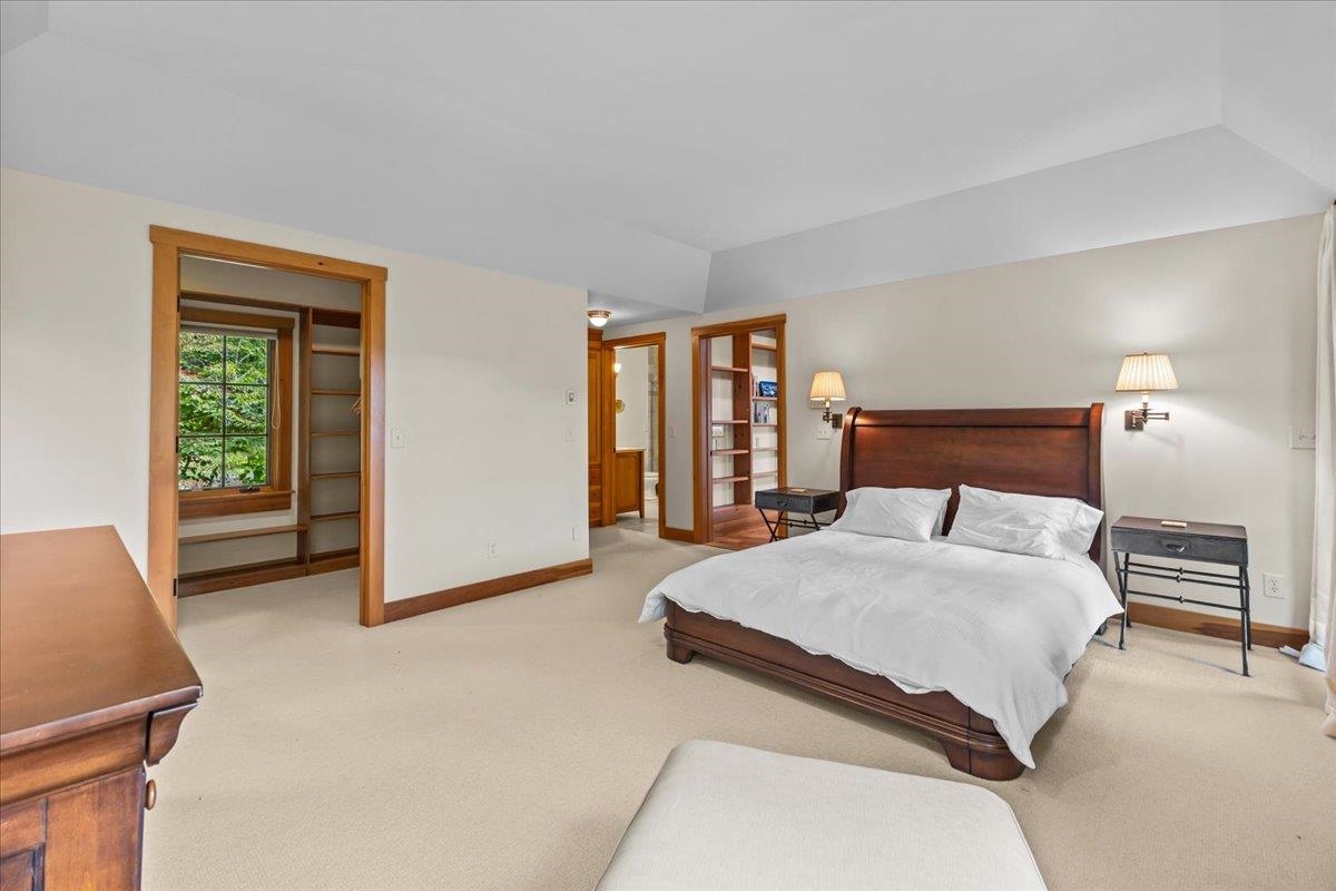 Primary Bedroom 23928911