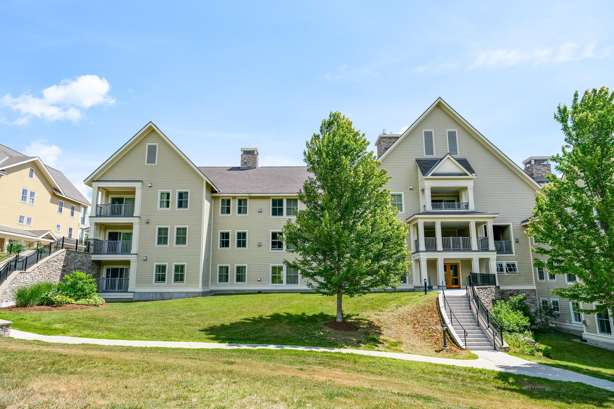 VILLAGE OF LUDLOW IN TOWN OF LUDLOW VT Condo for sale $$210,000 | $104 per sq.ft.