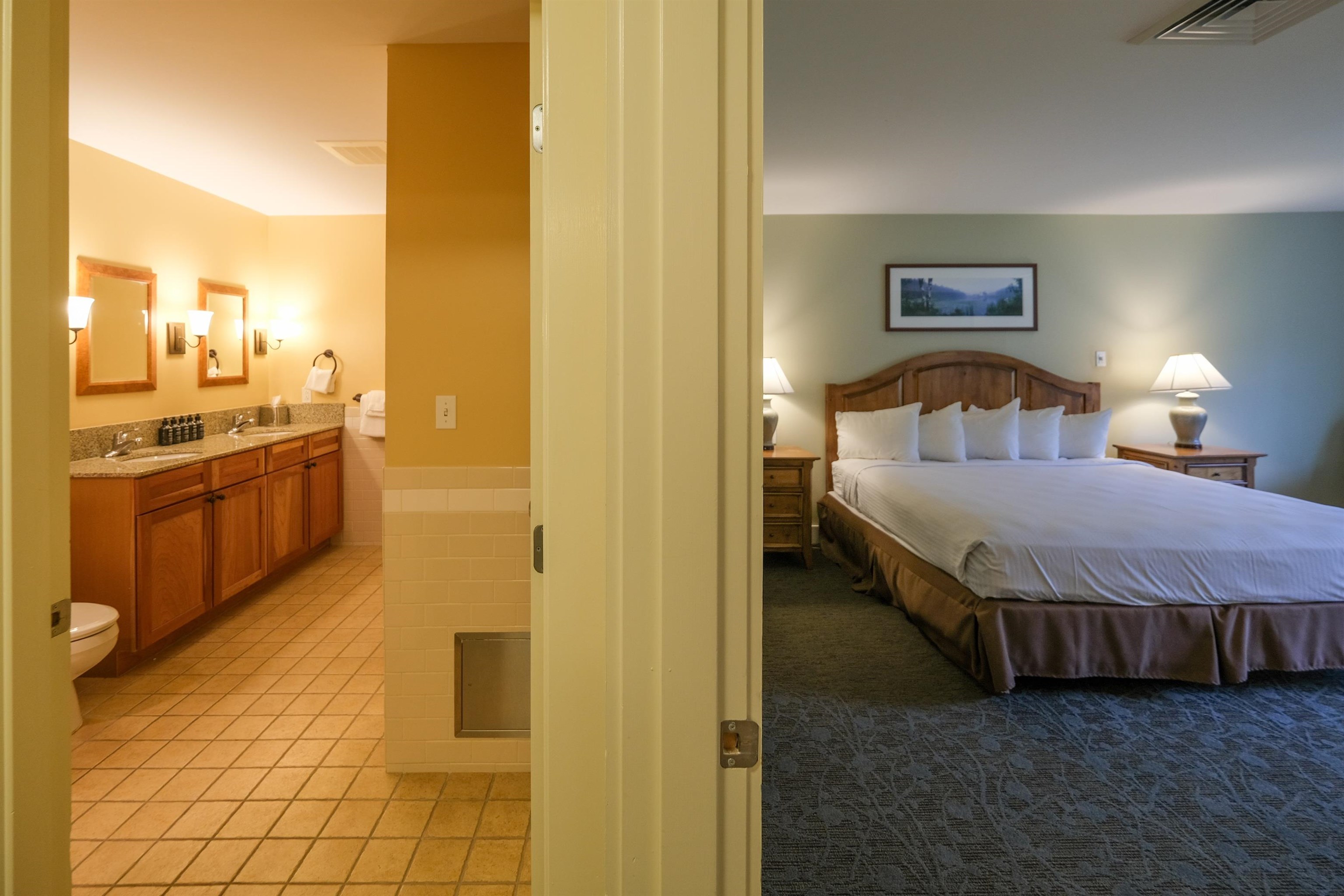 Primary king or lock-out suite 23956332