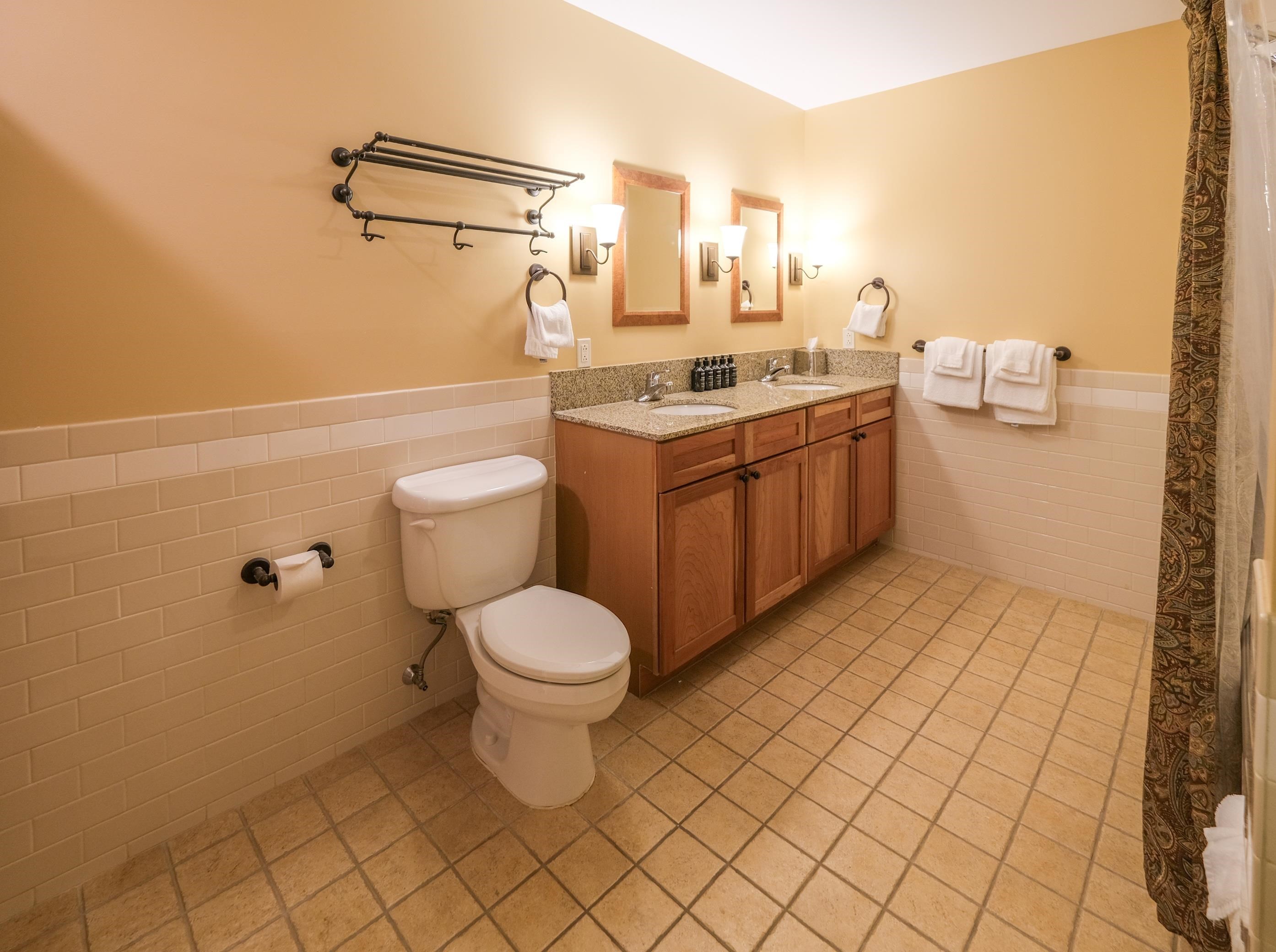 Primary bath 23956321