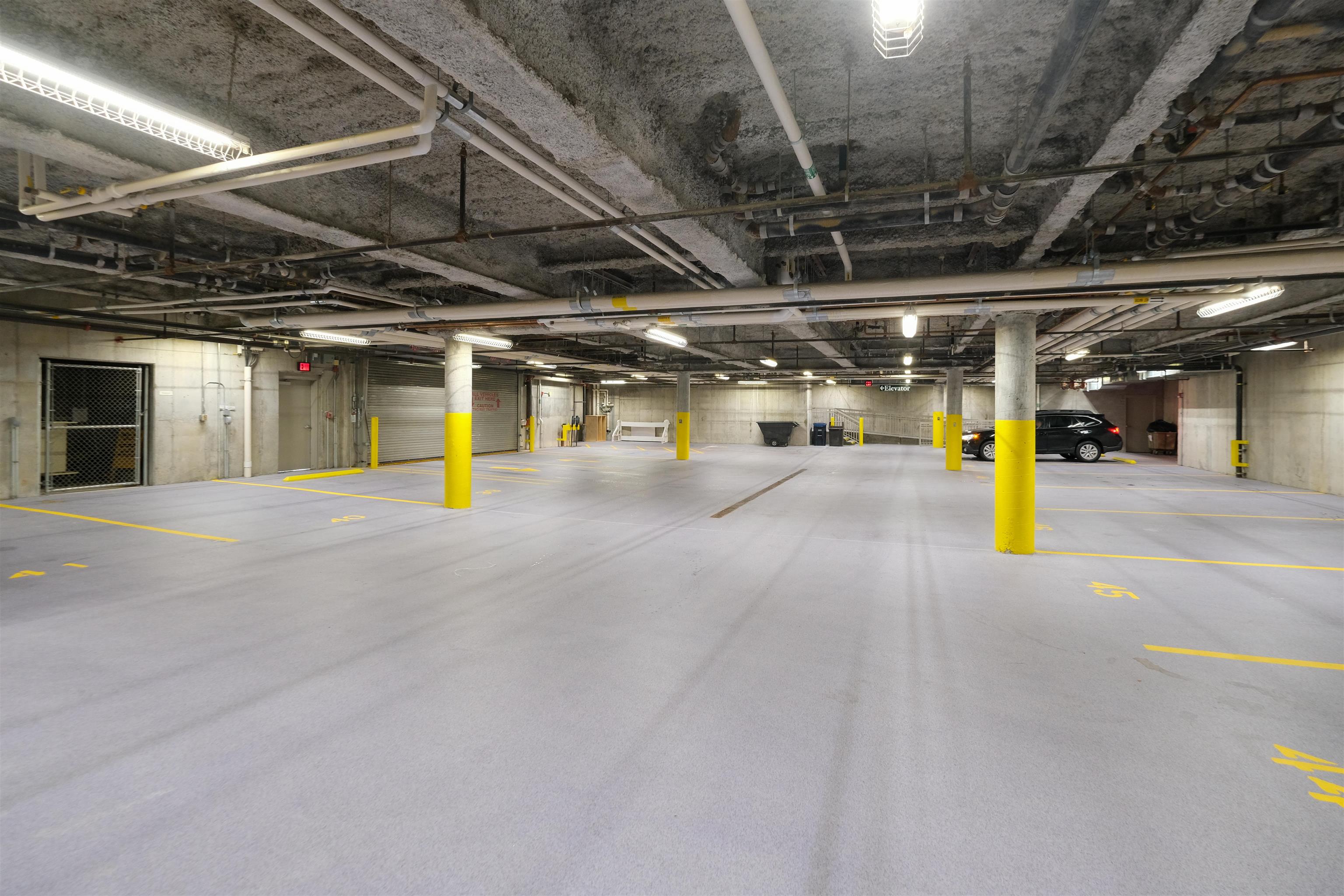 Heated parking 23962836