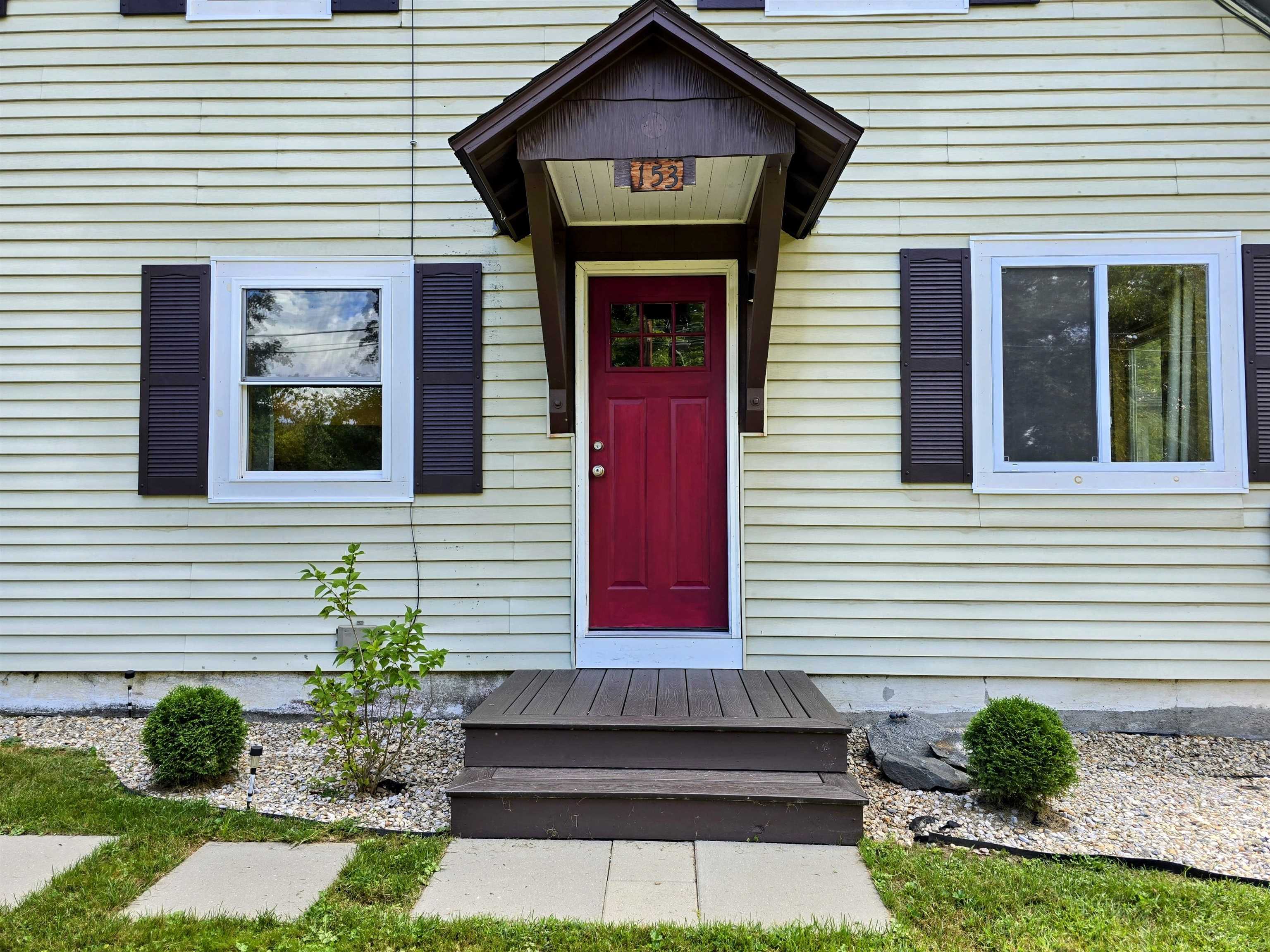 Bath NH Home for sale $$355,000 $235 per sq.ft.