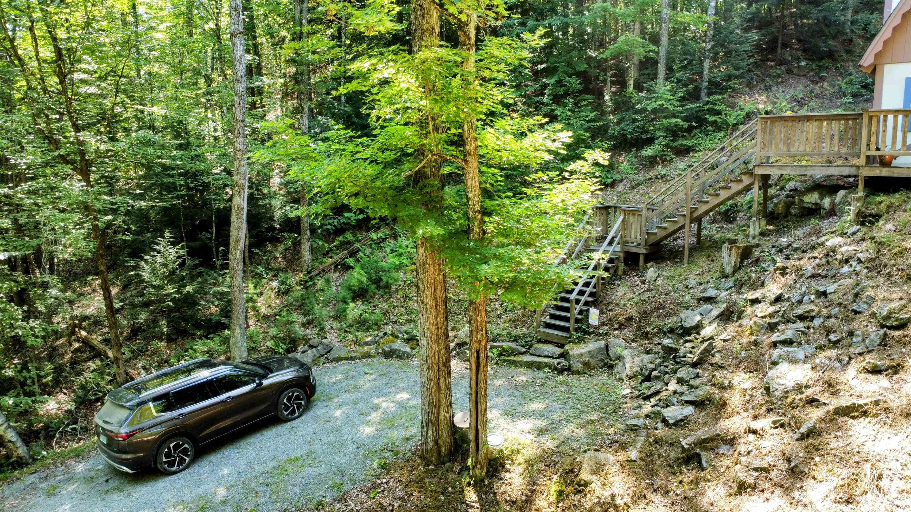 239 Kearsarge Dr, Haverhill, NH 03785