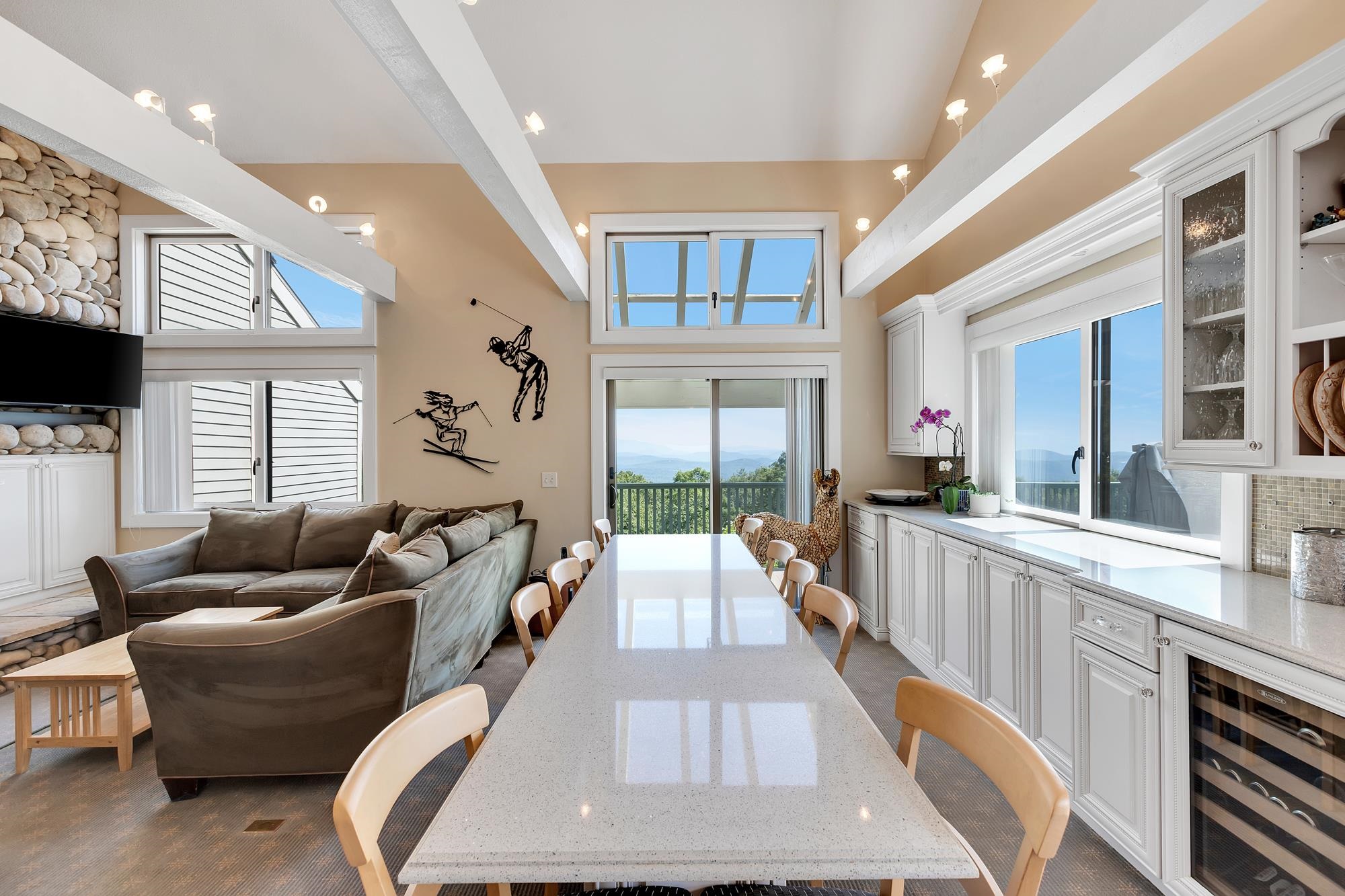 Beautiful Built-Ins 23919833