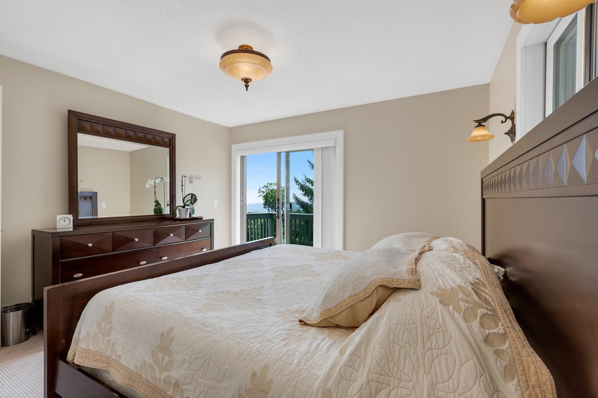 Primary En-Suite Bedroom 23919845