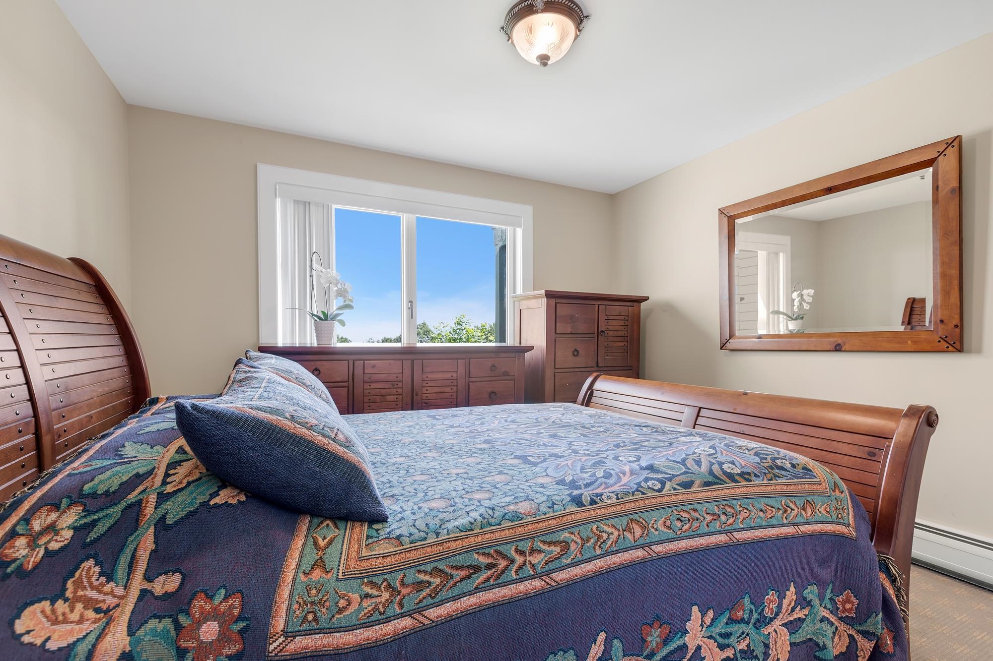 Sleigh Bed And Dressers 23919886