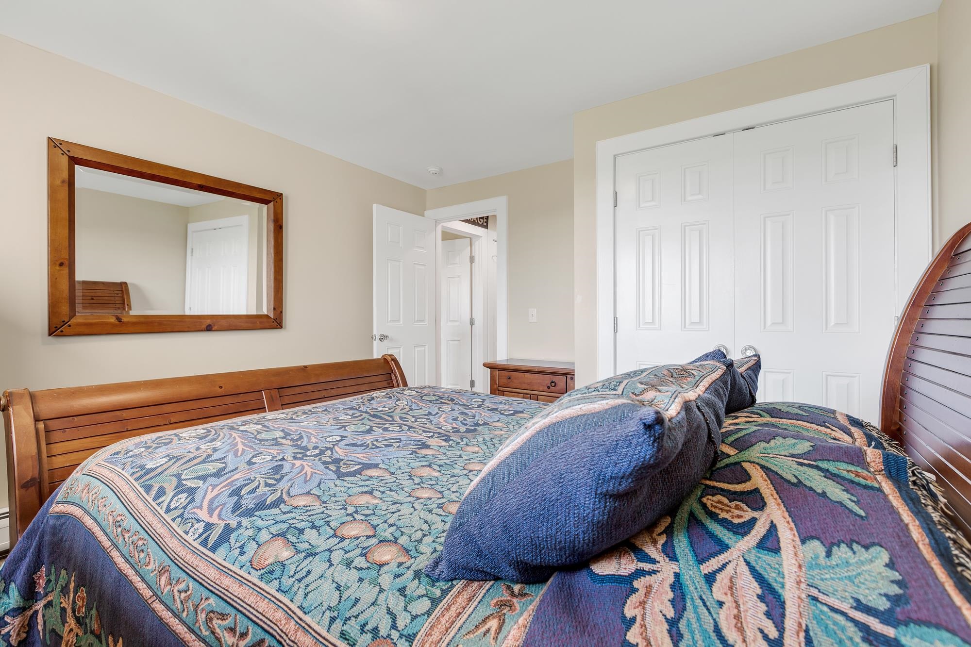 Ample Closet Space 23919893