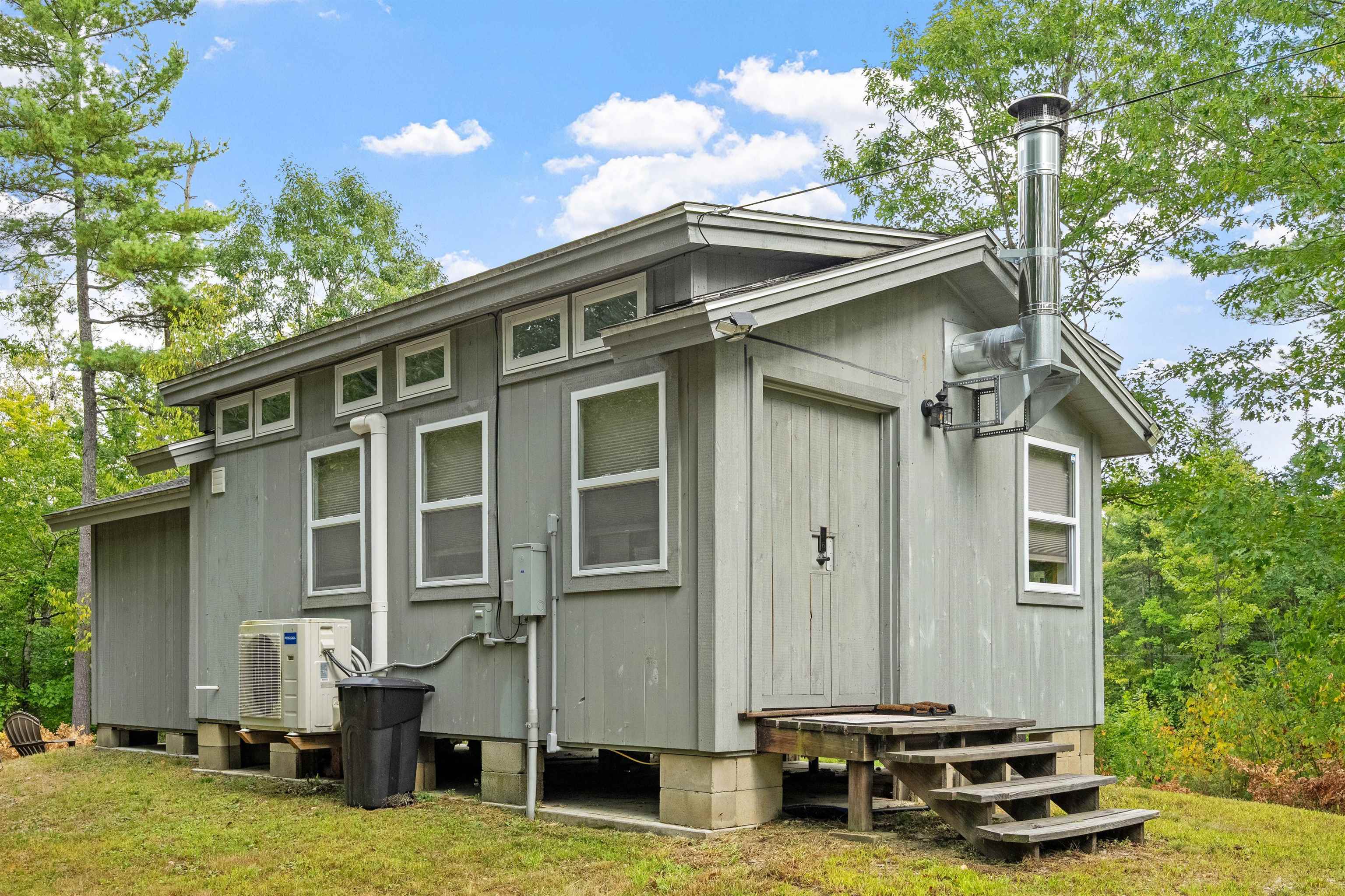 Haverhill NH Home for sale $$195,000 $488 per sq.ft.