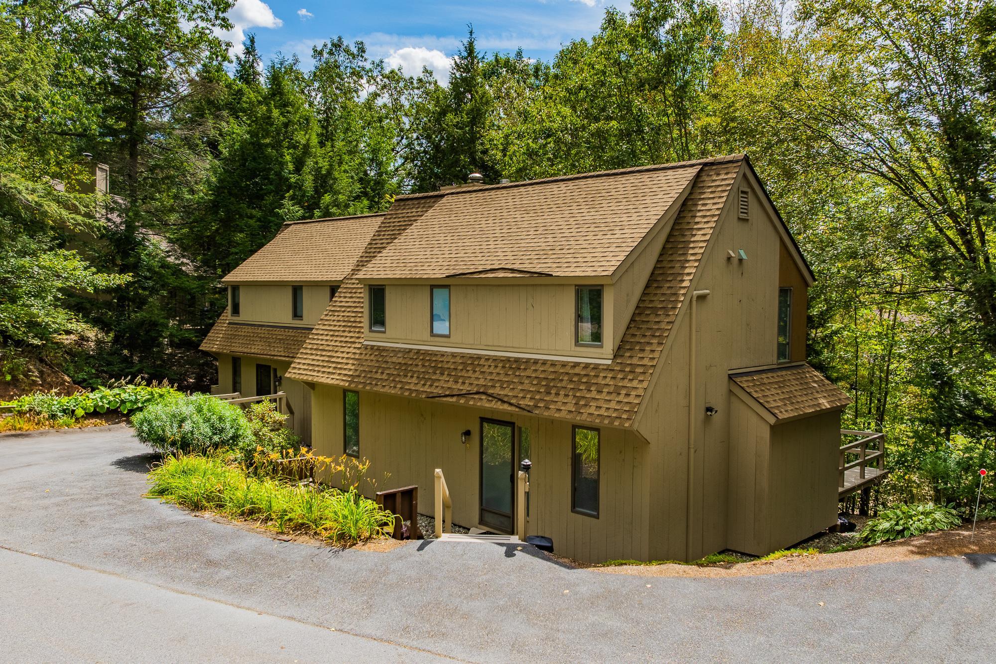 Village of Eastman in Town of Grantham NH Condo for sale $389,000 $312 per sq.ft.