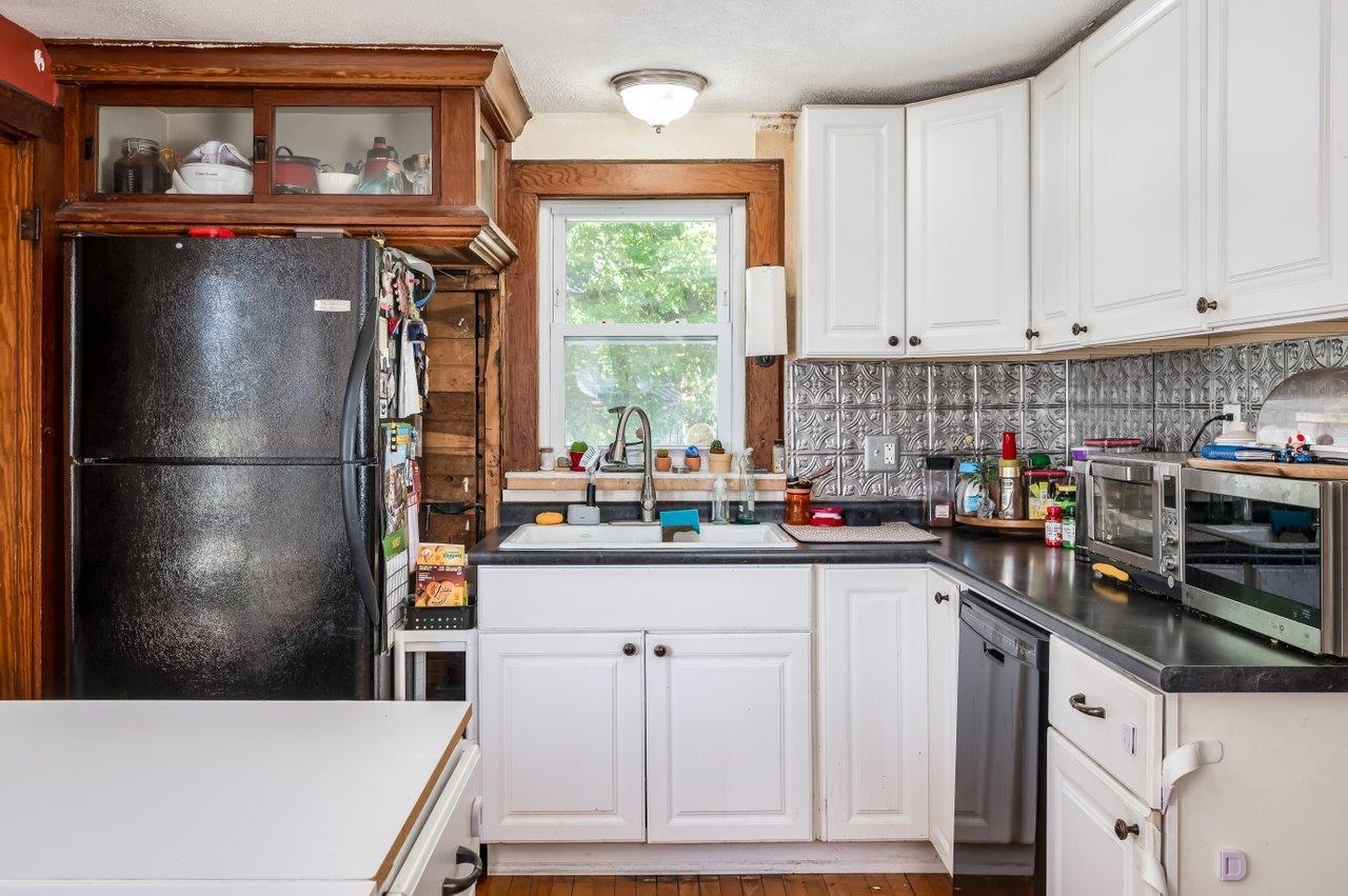 Homes for sale in Exeter, NH | 53 Winter St, Exeter, NH 03833 | MLS# 5059179