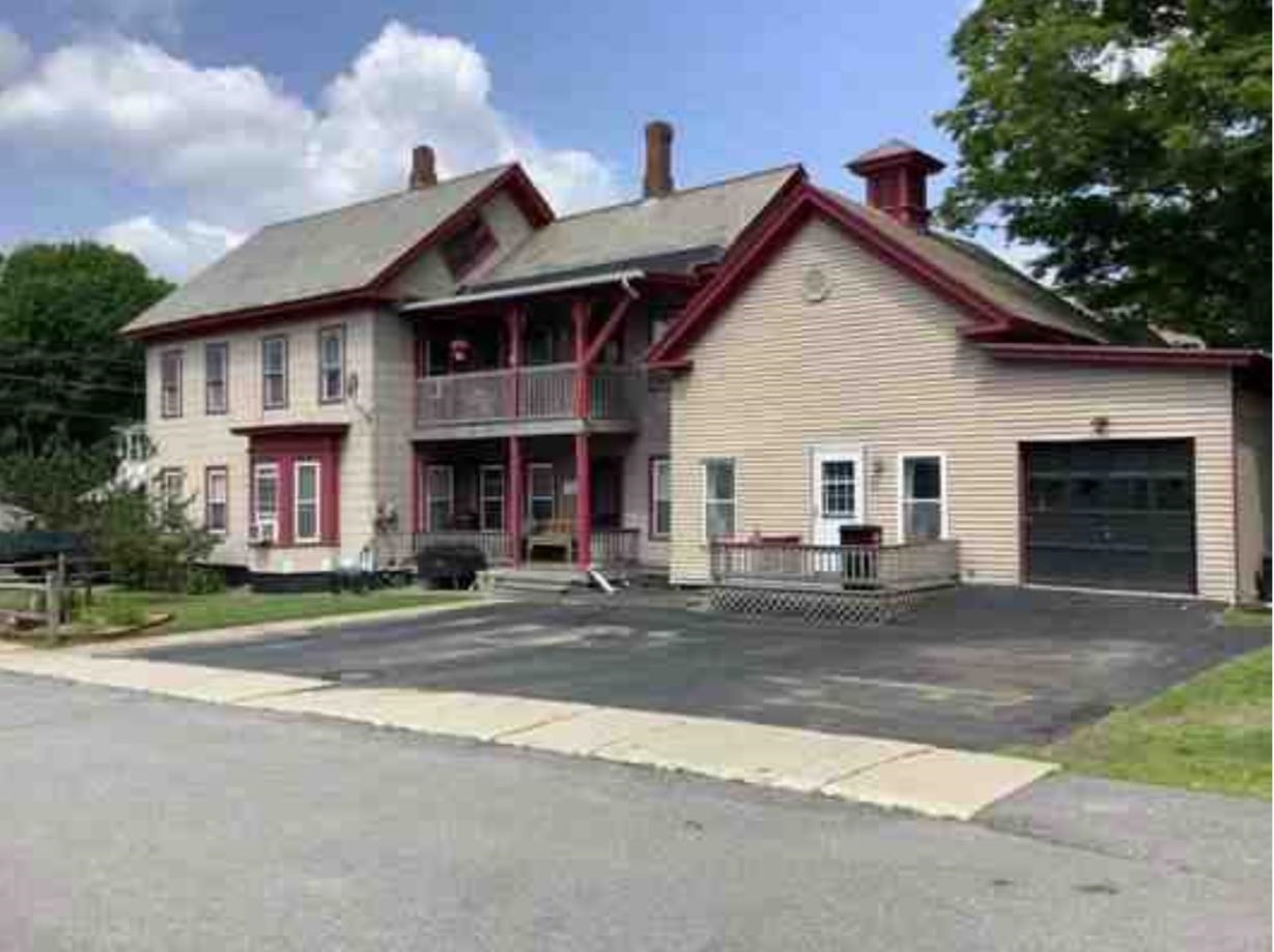 45 Church St, Walpole, NH 03609