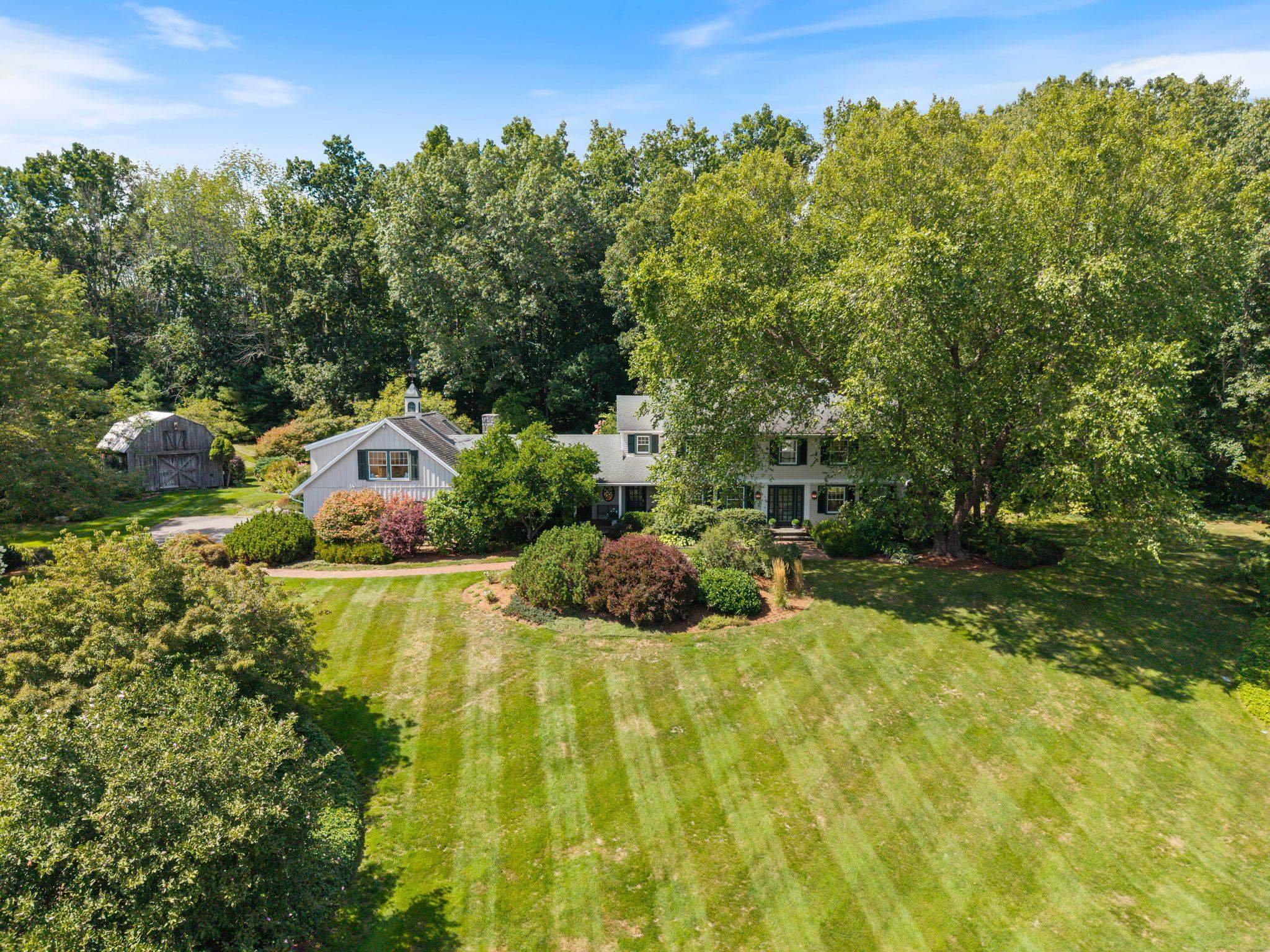 276 Exeter Rd, Hampton Falls, NH 03844