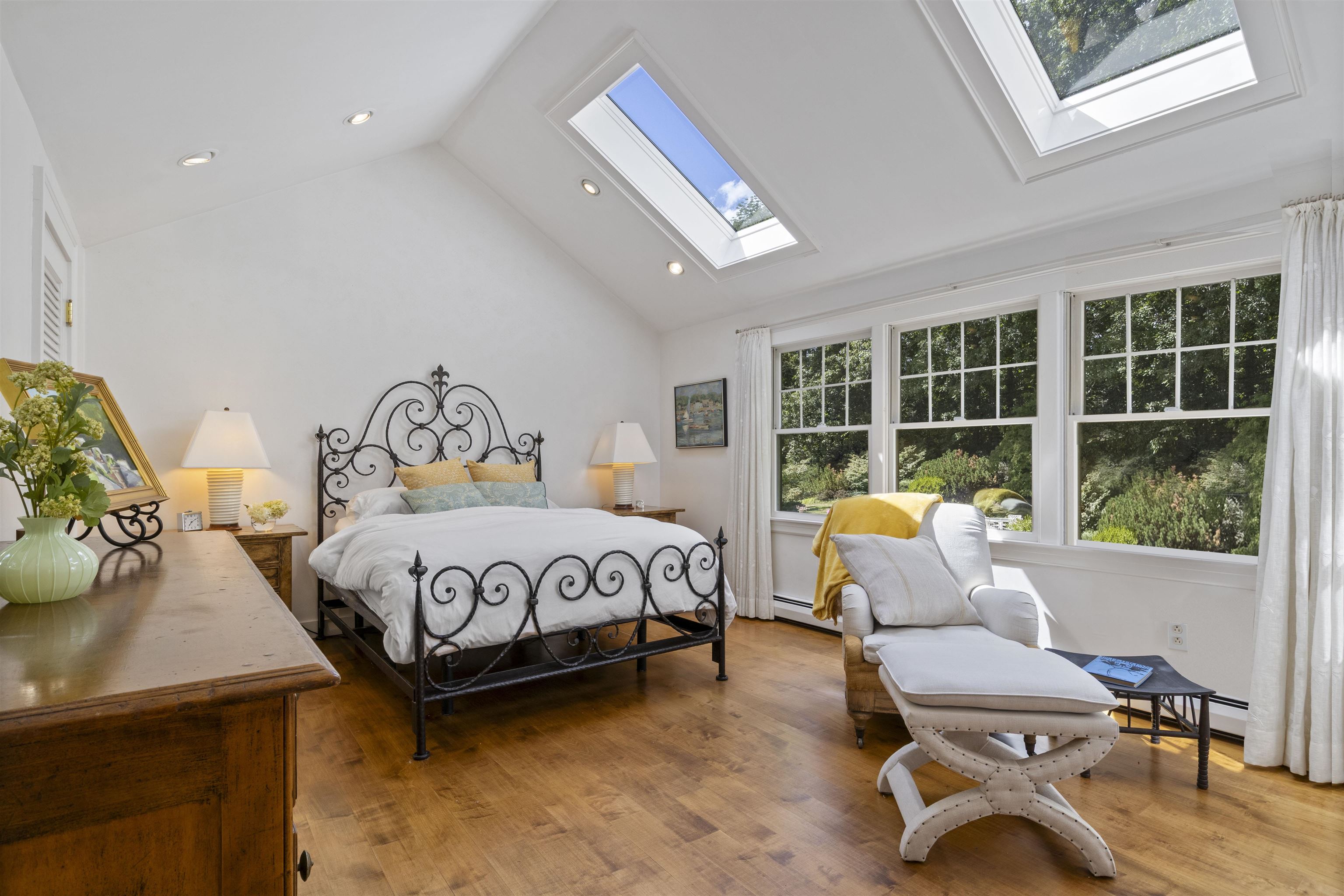 276 Exeter Rd, Hampton Falls, NH 03844