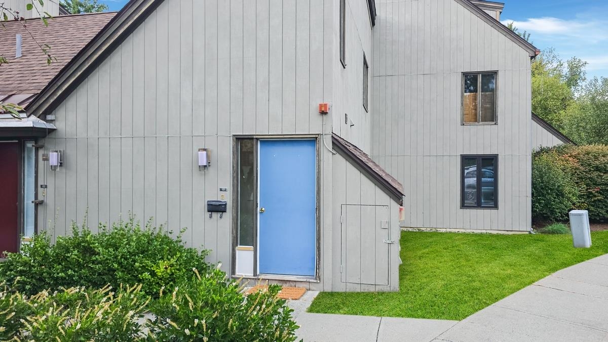 Hanover NH Condo for sale $369,000 $427 per sq.ft.