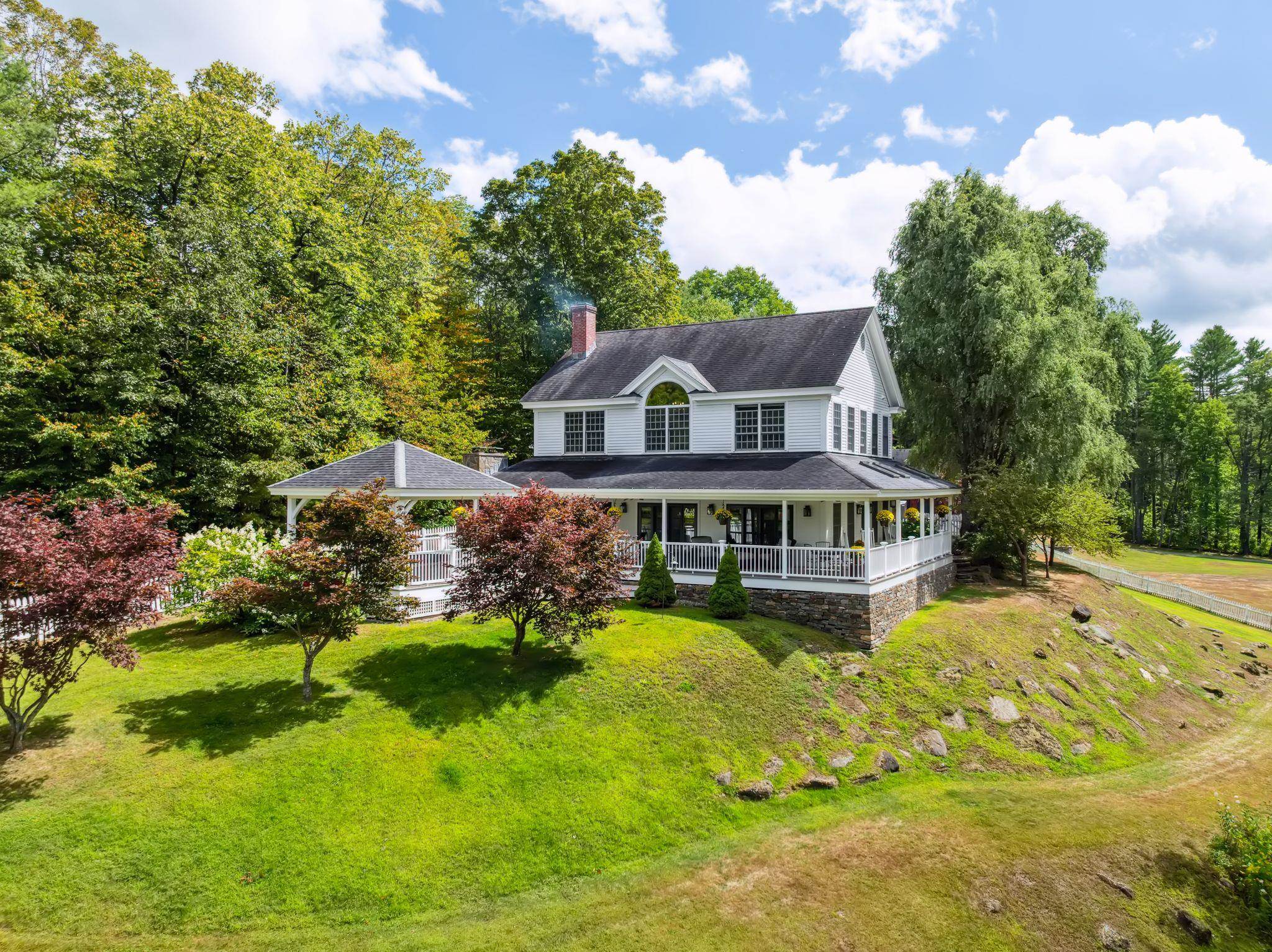 WOODSTOCK VT Home for sale $$2,400,000 | $497 per sq.ft.