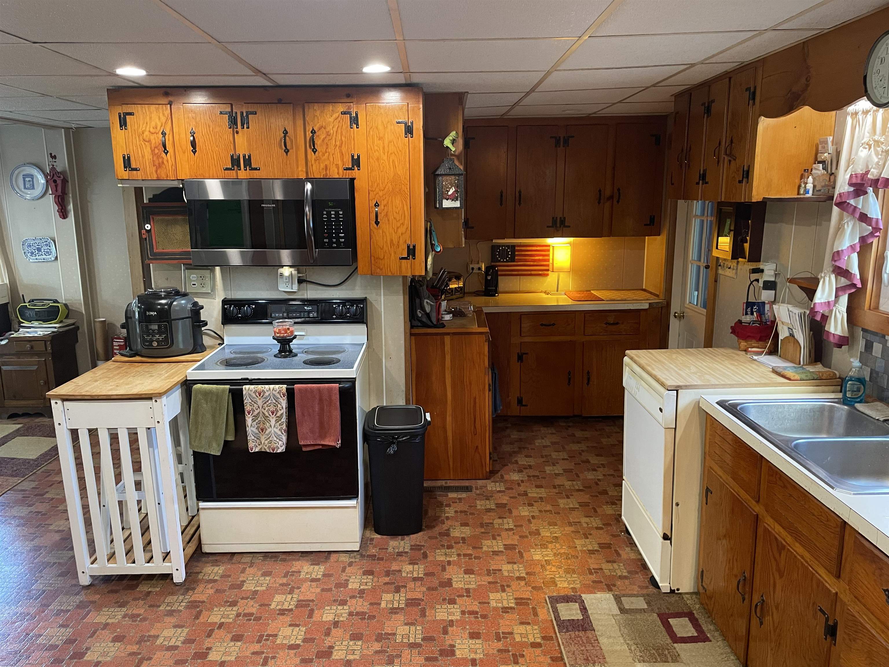 31 Green St, Northwood, NH 03261