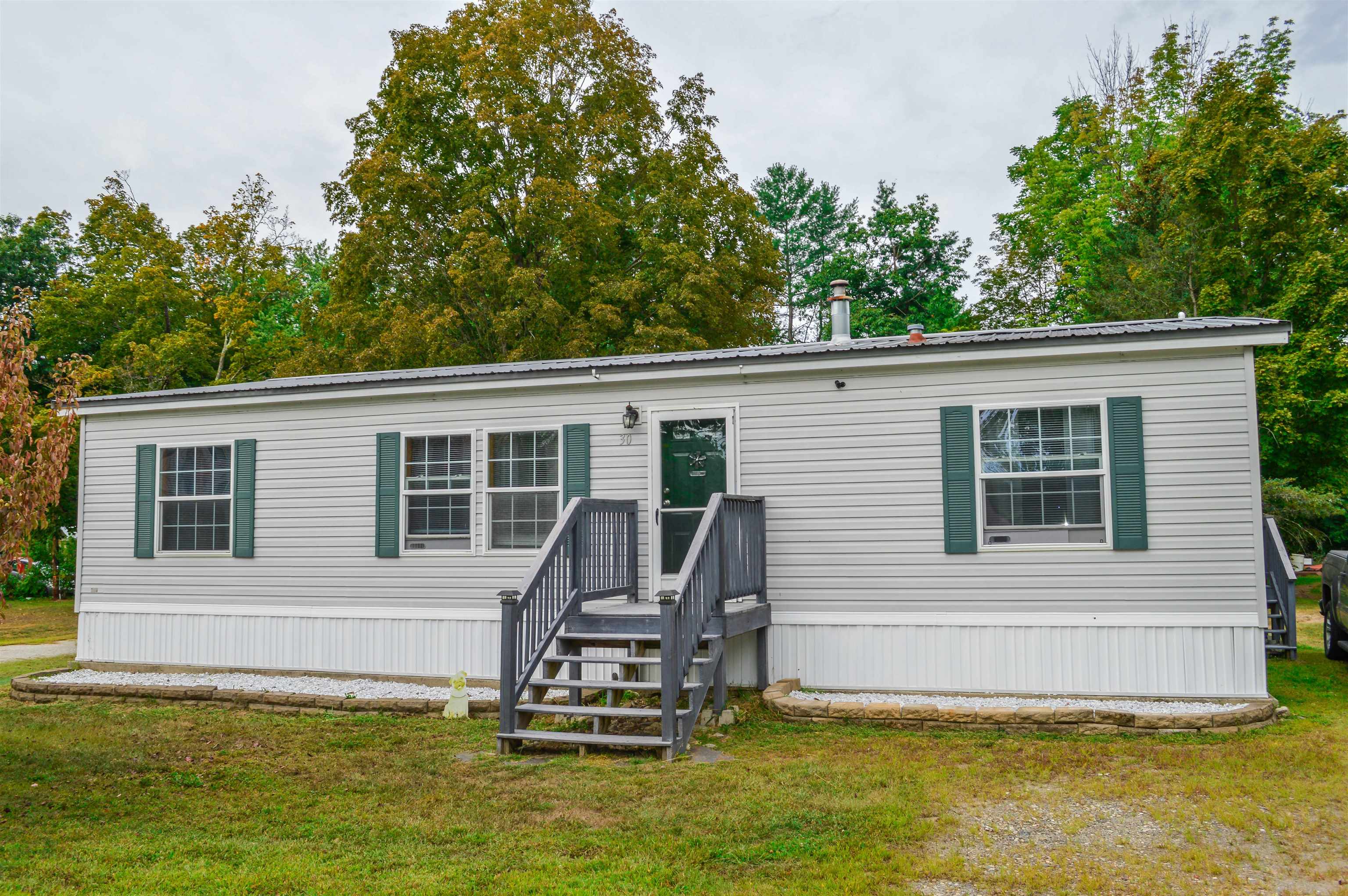 CHARLESTOWN NH Home for sale $$235,000 | $191 per sq.ft.