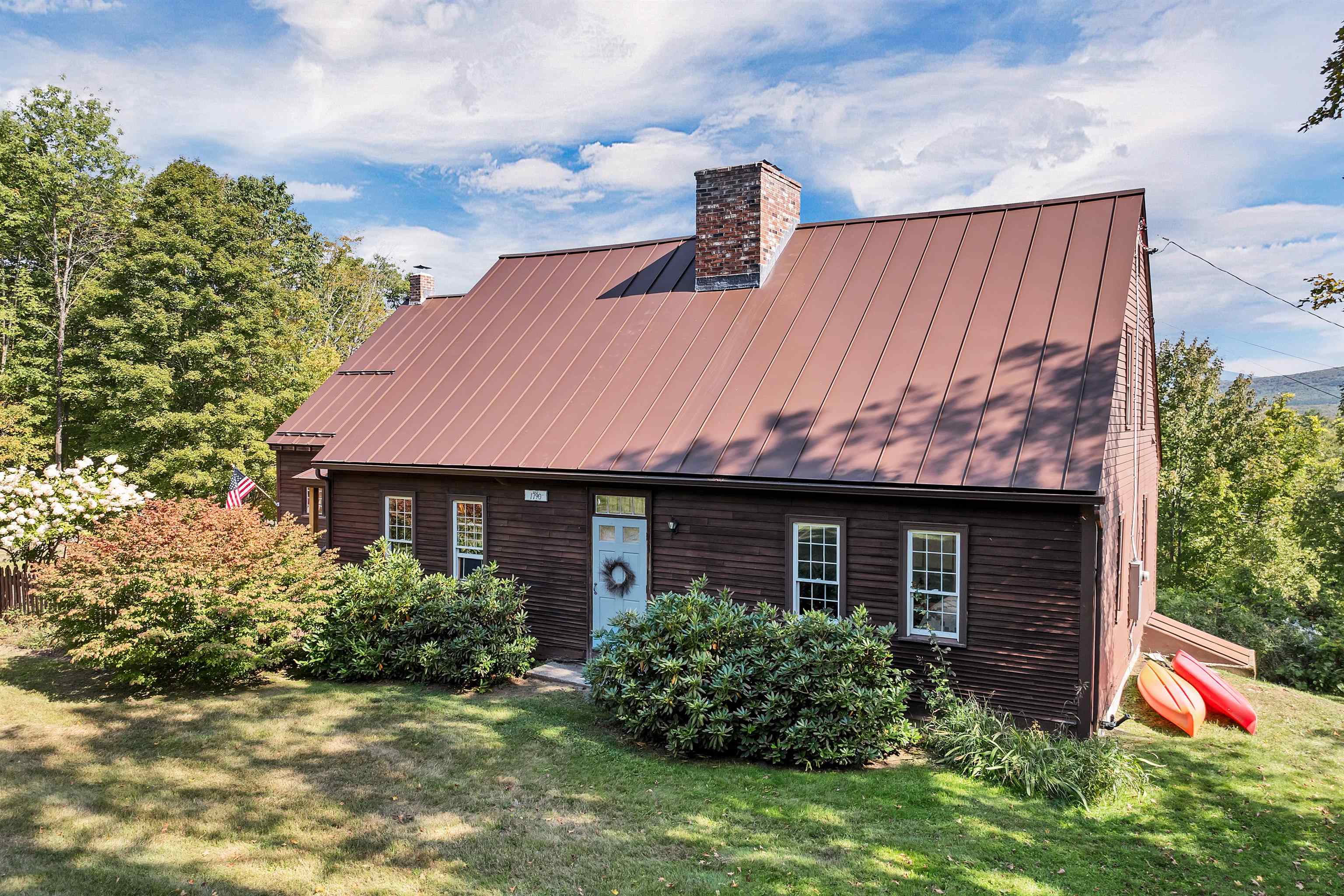 ORFORD NH Home for sale $$655,000 | $236 per sq.ft.