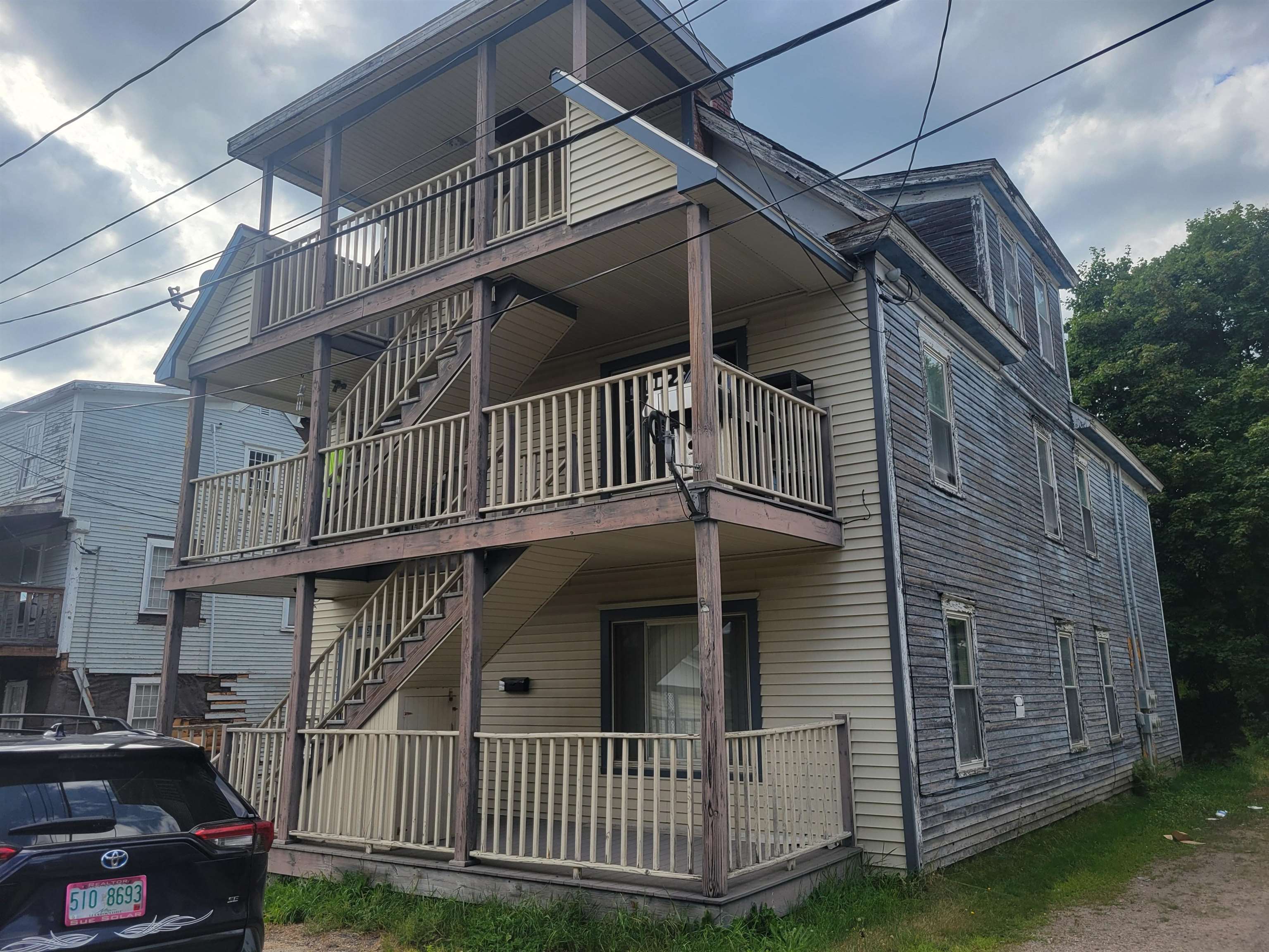 185 Park St, Berlin, NH 03570