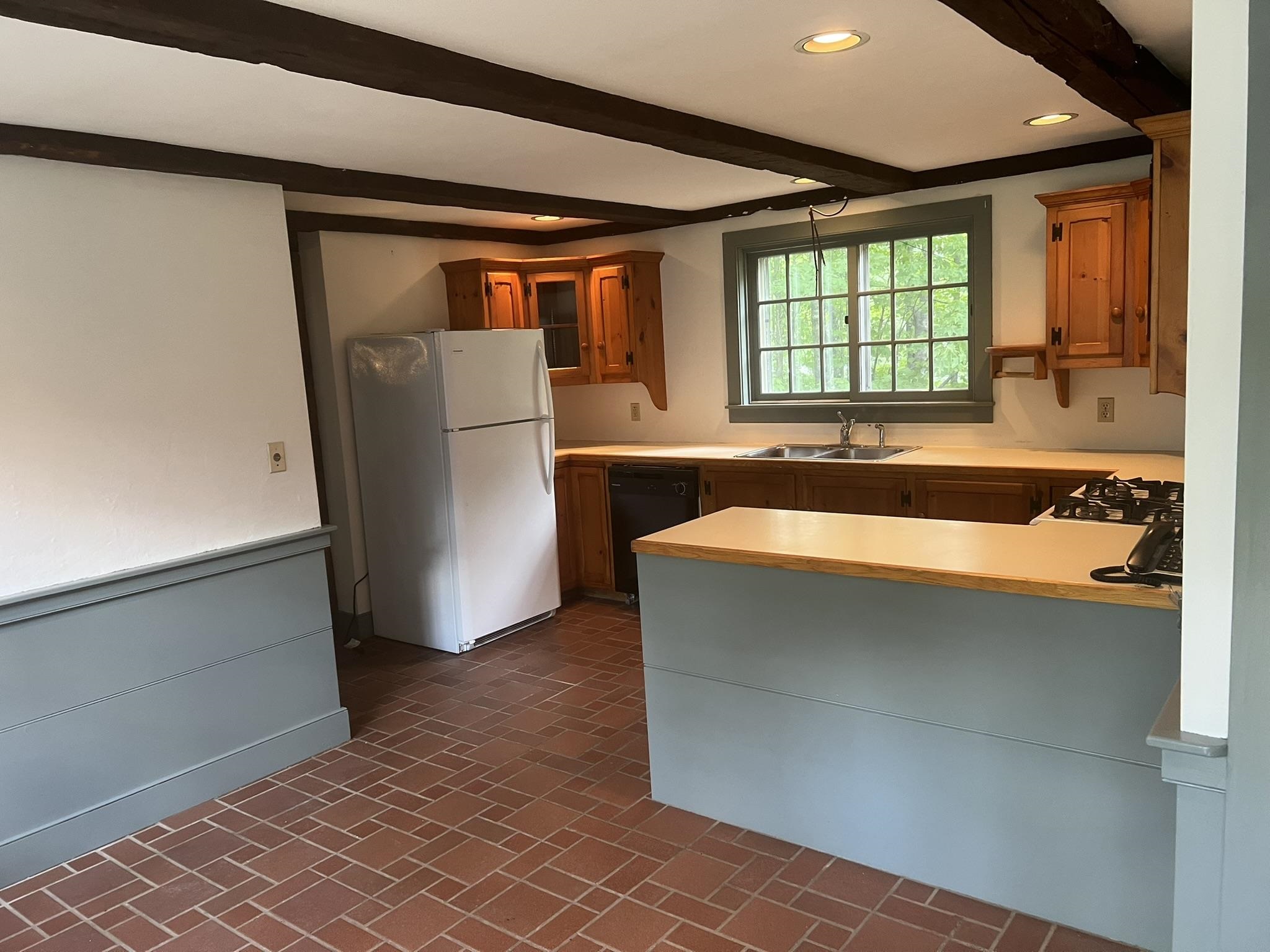 200 South Rd, Newbury, NH 03255