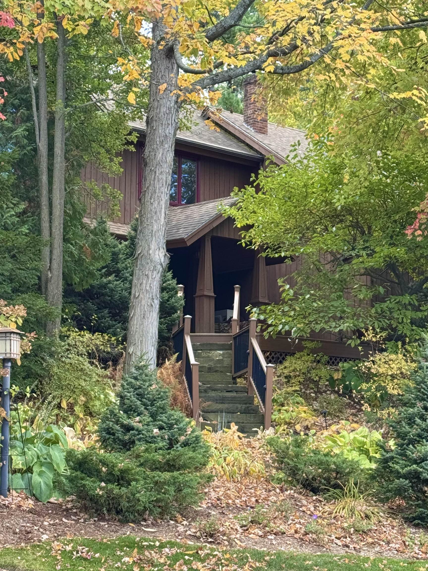 Homes for sale in Burlington, VT | 267 South Cove Rd, Burlington, VT 05401 | MLS# 5060244