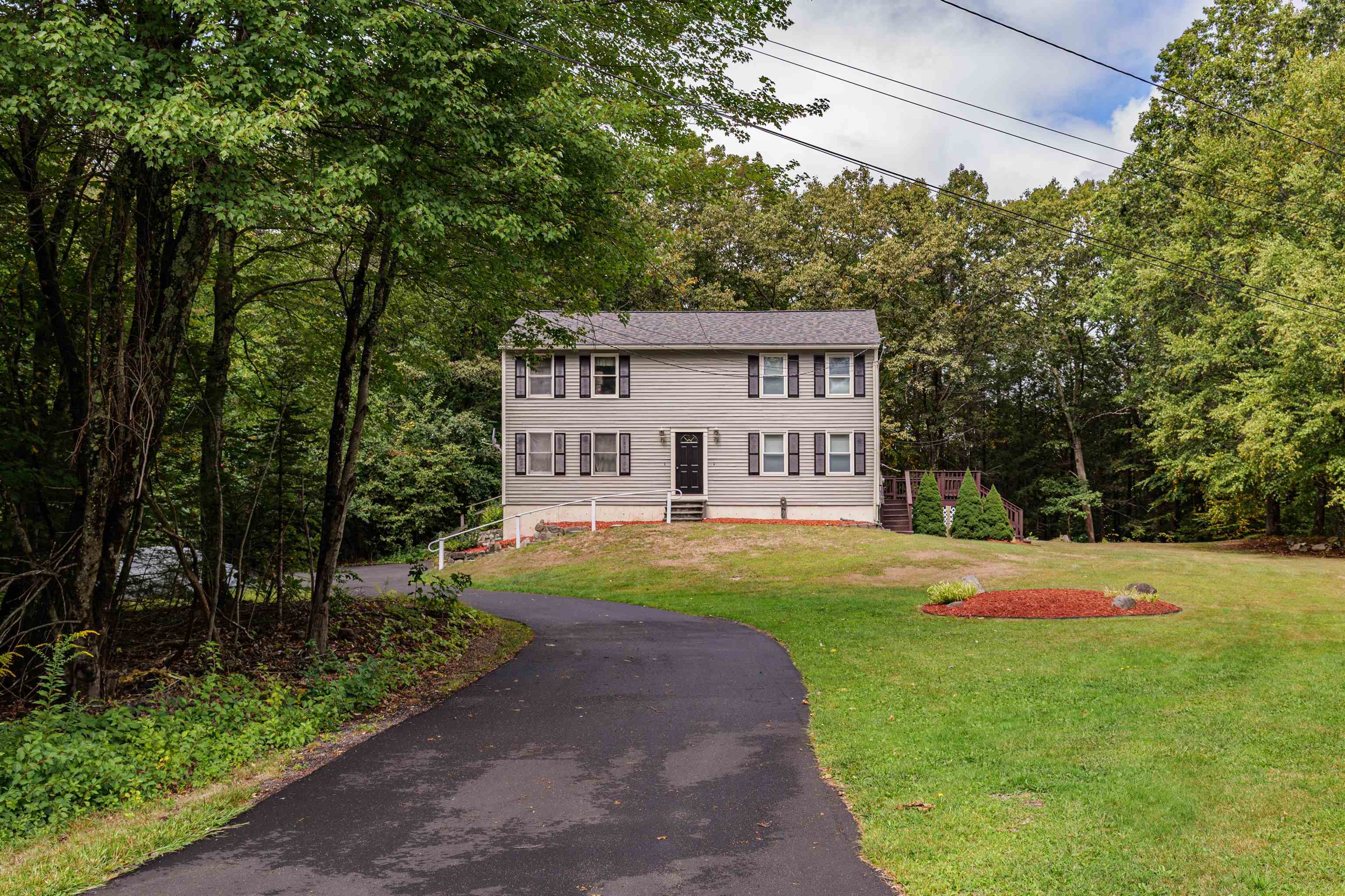 Homes for sale in Derry, NH | 7 R Desforge Ln #R, Derry, NH 03038 | MLS# 5060307