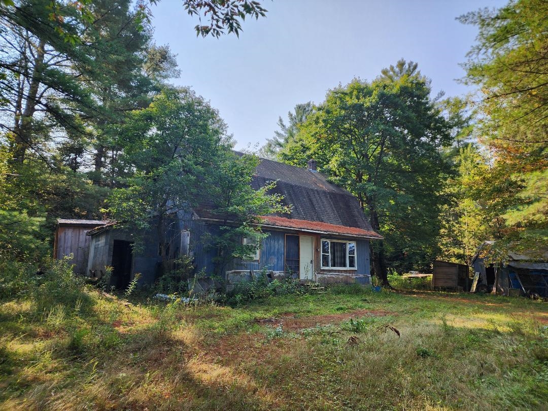 Homes for sale in Stratford, NH | 24 Pine Rd, Stratford, NH 03590 | MLS# 5060415