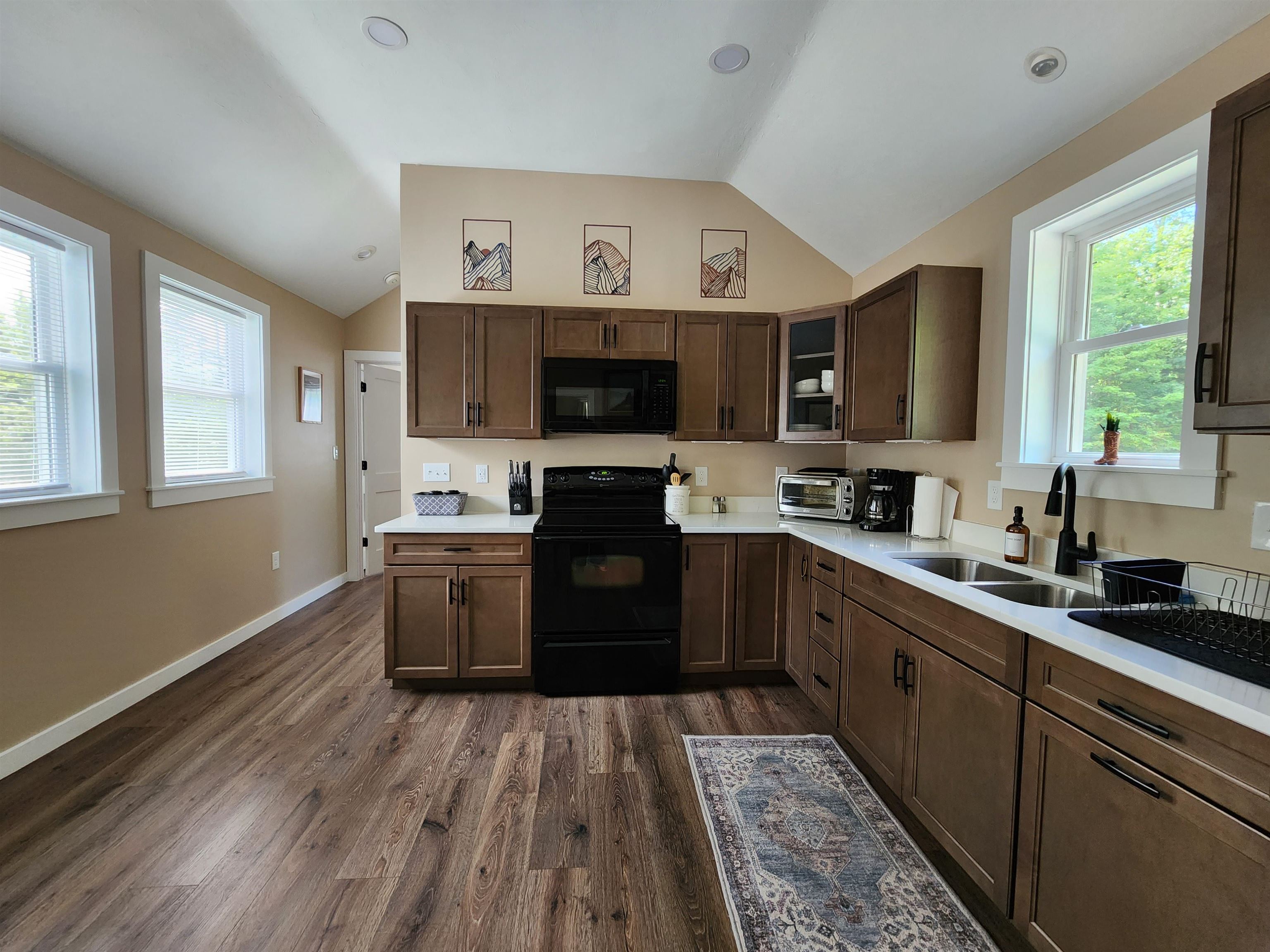 Beautiful finishes throughout