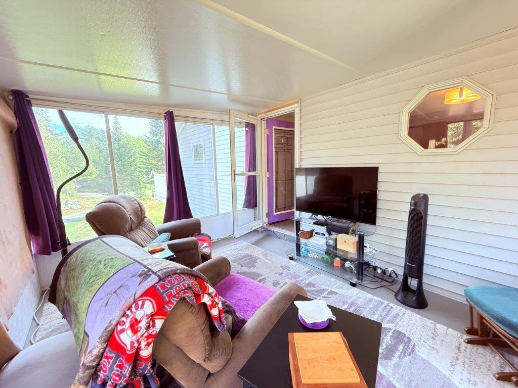 Spring, Summer, Fall 24044062