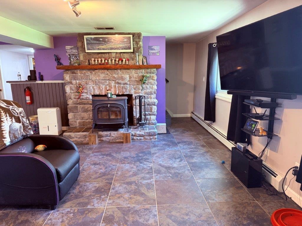 Ceramic Tile Flooring 24044010