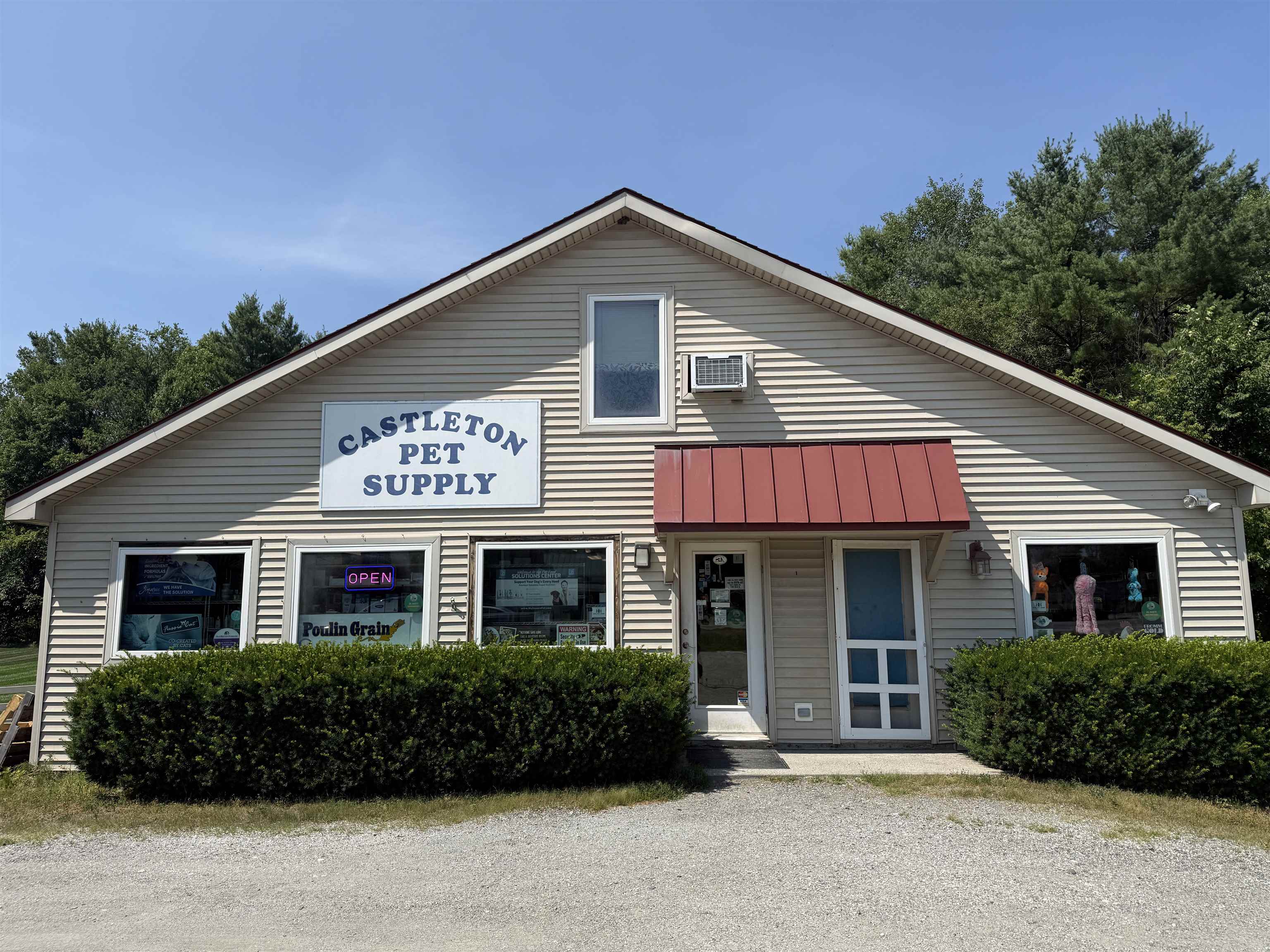 Castleton VT Commercial Property for sale $$515,000 $177 per sq.ft.