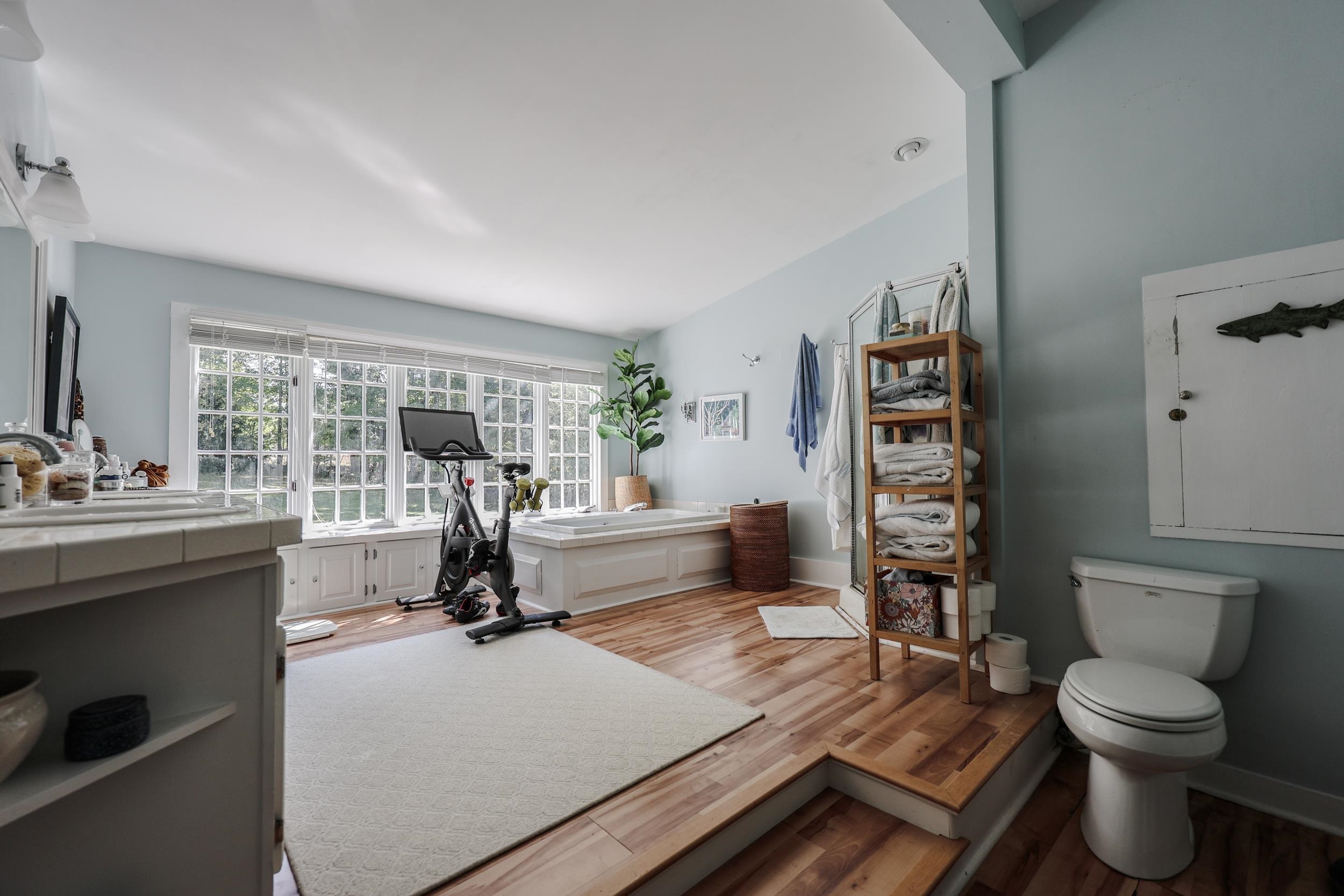 89 Old Henniker Rd, Hopkinton, NH 03229